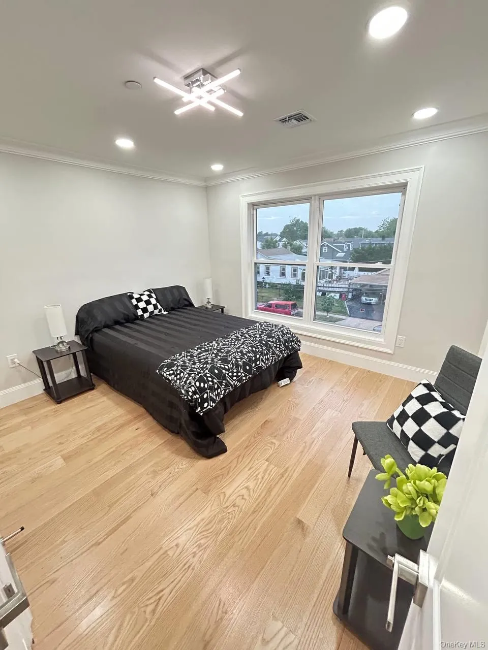 2450 Florin Court, Hempstead, NY, 5 Bedrooms Bedrooms, 12 Rooms Rooms,3 BathroomsBathrooms,Residential,For Rent,Florin,0,1012114 2450 Florin Court, Hempstead, NY, 5 Bedrooms Bedrooms, 12 Rooms Rooms,3 BathroomsBathrooms,Residential,For Rent,Florin,0,1012114