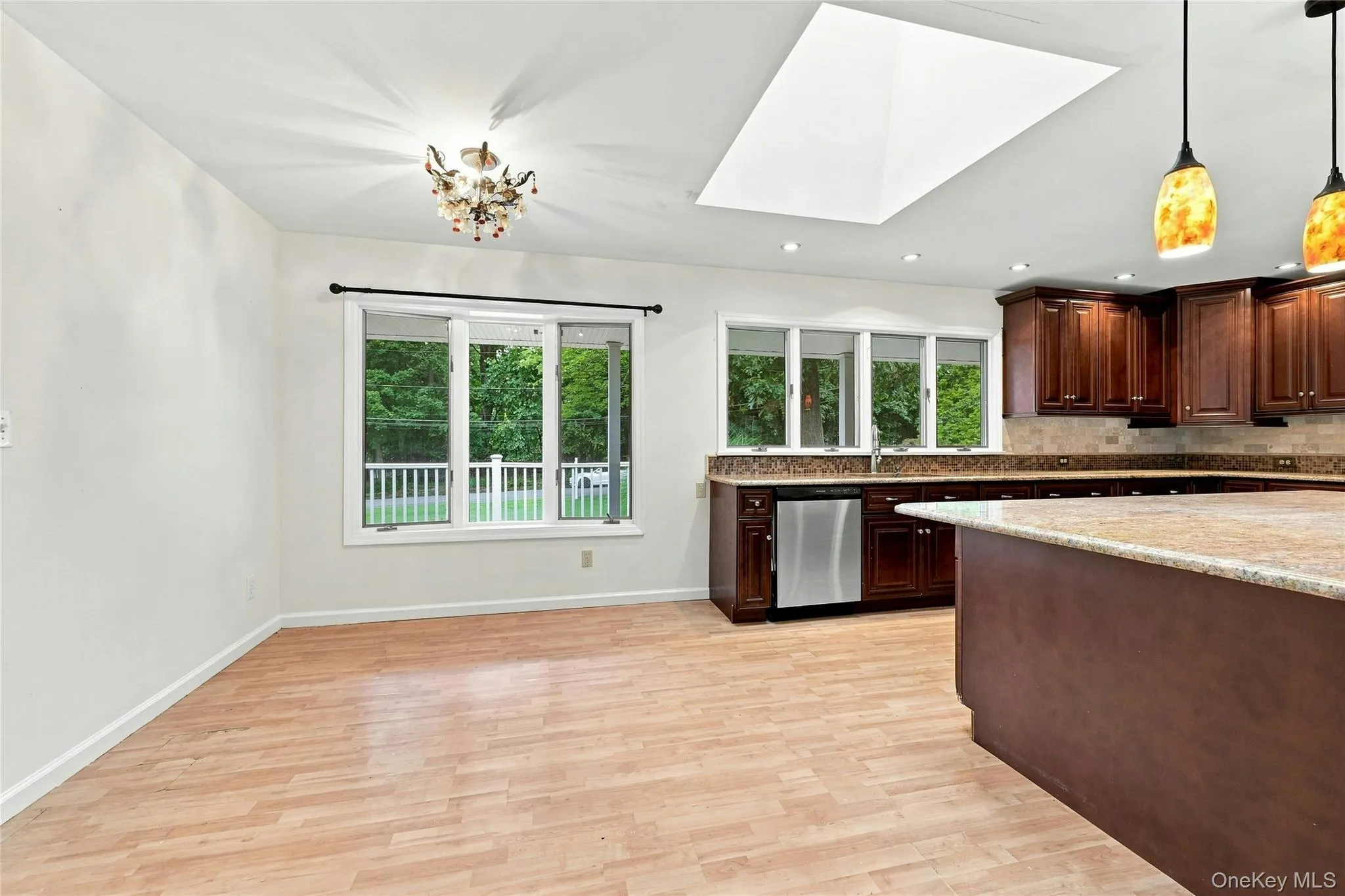 6 Winfield Drive, Brookhaven, NY, 3 Bedrooms Bedrooms, 8 Rooms Rooms,2 BathroomsBathrooms,Residential,For Rent,Winfield,0,1012115 6 Winfield Drive, Brookhaven, NY, 3 Bedrooms Bedrooms, 8 Rooms Rooms,2 BathroomsBathrooms,Residential,For Rent,Winfield,0,1012115