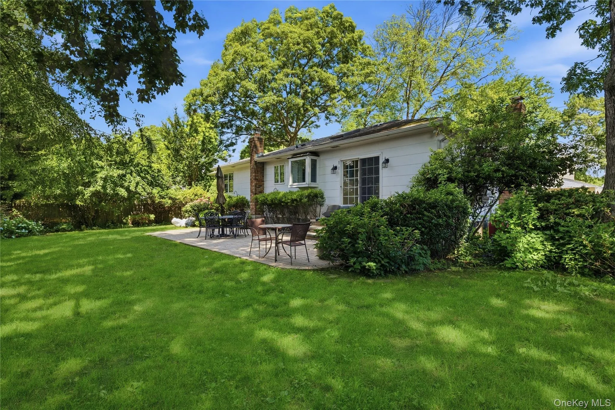 350 Columbus Avenue, West Babylon, NY, 3 Bedrooms Bedrooms, 6 Rooms Rooms,1 BathroomBathrooms,Residential,For Rent,Columbus,0,1012119 350 Columbus Avenue, West Babylon, NY, 3 Bedrooms Bedrooms, 6 Rooms Rooms,1 BathroomBathrooms,Residential,For Rent,Columbus,0,1012119