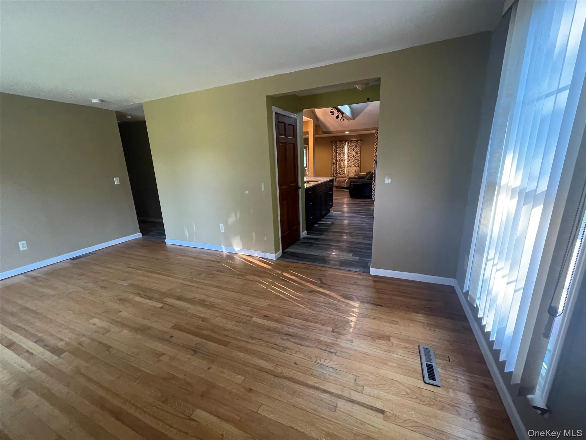 2706 Route 6, Wawayanda, NY, 2 Bedrooms Bedrooms, 6 Rooms Rooms,2 BathroomsBathrooms,Residential,For Rent,Route 6,0,1012124 2706 Route 6, Wawayanda, NY, 2 Bedrooms Bedrooms, 6 Rooms Rooms,2 BathroomsBathrooms,Residential,For Rent,Route 6,0,1012124