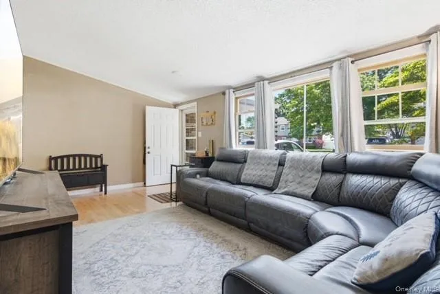 322 Columbia Street, Islip, NY, 4 Bedrooms Bedrooms, 10 Rooms Rooms,2 BathroomsBathrooms,Residential,For Rent,Columbia,0,1012125 322 Columbia Street, Islip, NY, 4 Bedrooms Bedrooms, 10 Rooms Rooms,2 BathroomsBathrooms,Residential,For Rent,Columbia,0,1012125