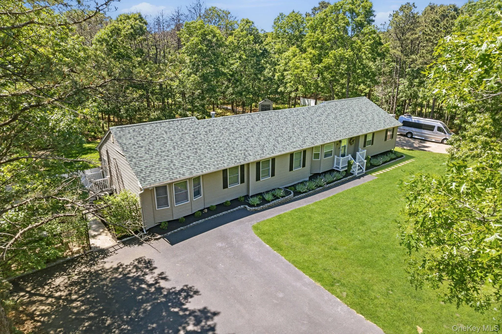 20 Charter Court, Brookhaven, NY, 4 Bedrooms Bedrooms, 10 Rooms Rooms,3 BathroomsBathrooms,Residential,For Rent,Charter,0,1012126 20 Charter Court, Brookhaven, NY, 4 Bedrooms Bedrooms, 10 Rooms Rooms,3 BathroomsBathrooms,Residential,For Rent,Charter,0,1012126