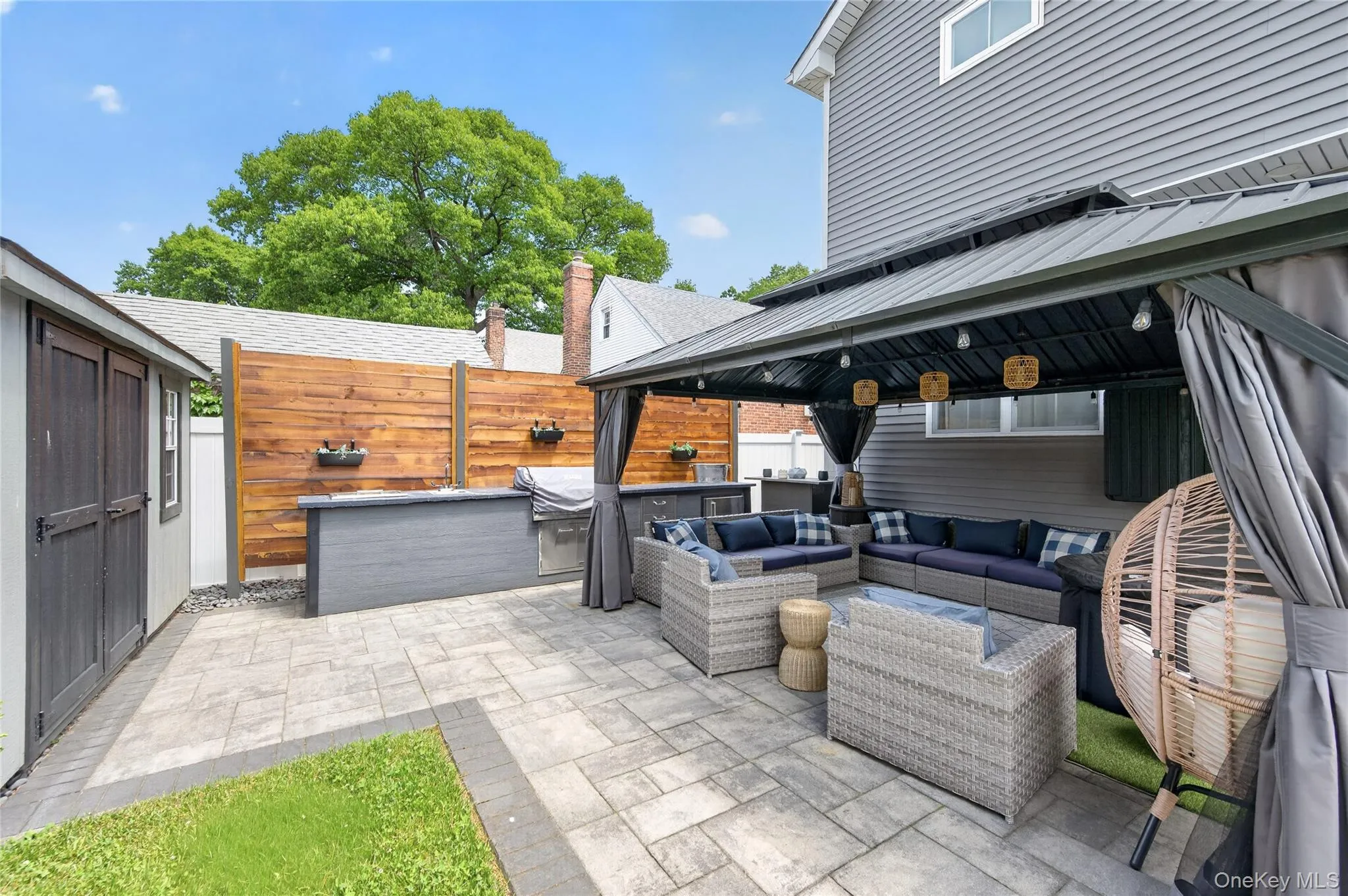 276 Rintin Street, Hempstead, NY, 4 Bedrooms Bedrooms, 7 Rooms Rooms,2 BathroomsBathrooms,Residential,For Rent,Rintin,0,1012127 276 Rintin Street, Hempstead, NY, 4 Bedrooms Bedrooms, 7 Rooms Rooms,2 BathroomsBathrooms,Residential,For Rent,Rintin,0,1012127