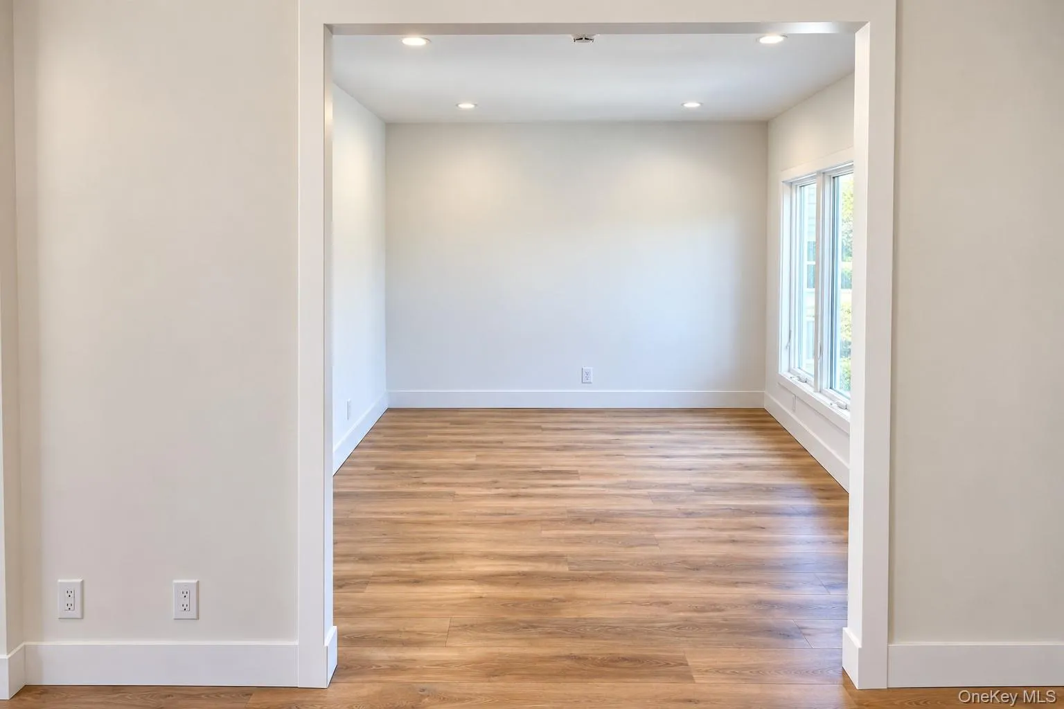 32 Office Space Chichester Avenue, Brookhaven, NY, ,Commercial Lease,For Rent,Chichester,0,1012132 32 Office Space Chichester Avenue, Brookhaven, NY, ,Commercial Lease,For Rent,Chichester,0,1012132