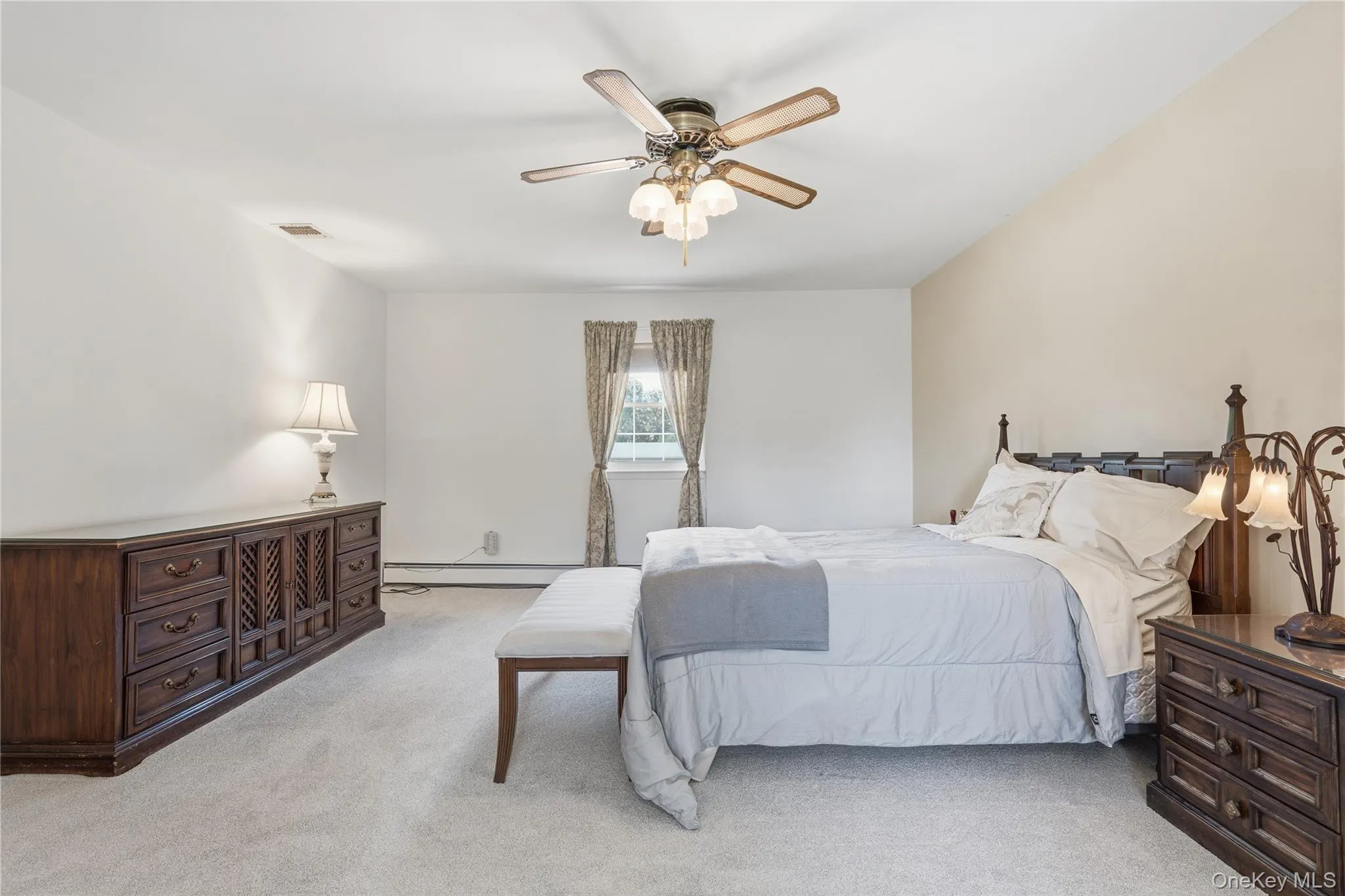6 Carol Court, Brookhaven, NY, 4 Bedrooms Bedrooms, 9 Rooms Rooms,2 BathroomsBathrooms,Residential,For Rent,Carol,0,1012133 6 Carol Court, Brookhaven, NY, 4 Bedrooms Bedrooms, 9 Rooms Rooms,2 BathroomsBathrooms,Residential,For Rent,Carol,0,1012133