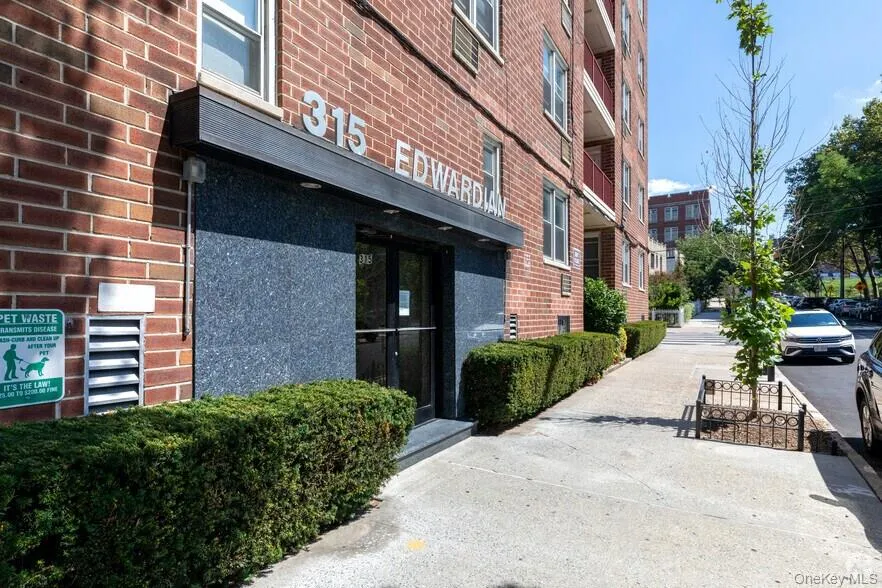 315 232 Street, New York, NY, 1 Bedroom Bedrooms, 4 Rooms Rooms,1 BathroomBathrooms,Residential,For Rent,232,0,1012134 315 232 Street, New York, NY, 1 Bedroom Bedrooms, 4 Rooms Rooms,1 BathroomBathrooms,Residential,For Rent,232,0,1012134