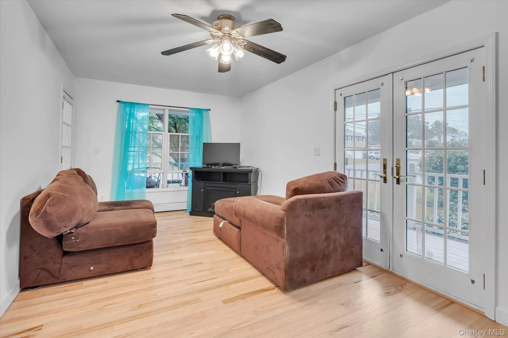 47 Wendy Drive, Brookhaven, NY, 3 Bedrooms Bedrooms, 8 Rooms Rooms,2 BathroomsBathrooms,Residential,For Rent,Wendy,0,1012137 47 Wendy Drive, Brookhaven, NY, 3 Bedrooms Bedrooms, 8 Rooms Rooms,2 BathroomsBathrooms,Residential,For Rent,Wendy,0,1012137