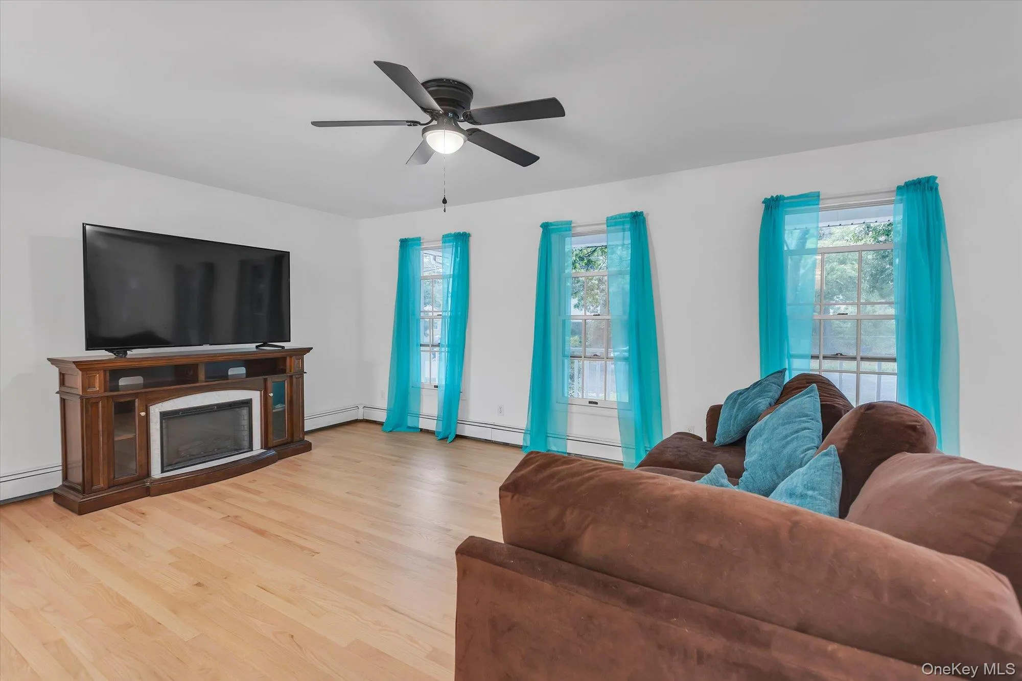 47 Wendy Drive, Brookhaven, NY, 3 Bedrooms Bedrooms, 8 Rooms Rooms,2 BathroomsBathrooms,Residential,For Rent,Wendy,0,1012137 47 Wendy Drive, Brookhaven, NY, 3 Bedrooms Bedrooms, 8 Rooms Rooms,2 BathroomsBathrooms,Residential,For Rent,Wendy,0,1012137