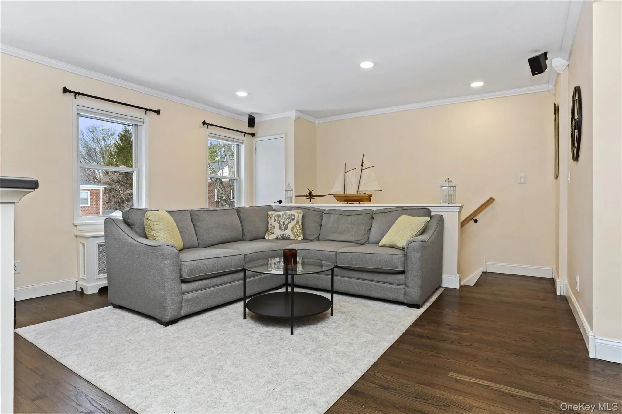73 Broadway, Mount Pleasant, NY, 2 Bedrooms Bedrooms, 4 Rooms Rooms,1 BathroomBathrooms,Residential,For Rent,Broadway,0,1012138 73 Broadway, Mount Pleasant, NY, 2 Bedrooms Bedrooms, 4 Rooms Rooms,1 BathroomBathrooms,Residential,For Rent,Broadway,0,1012138