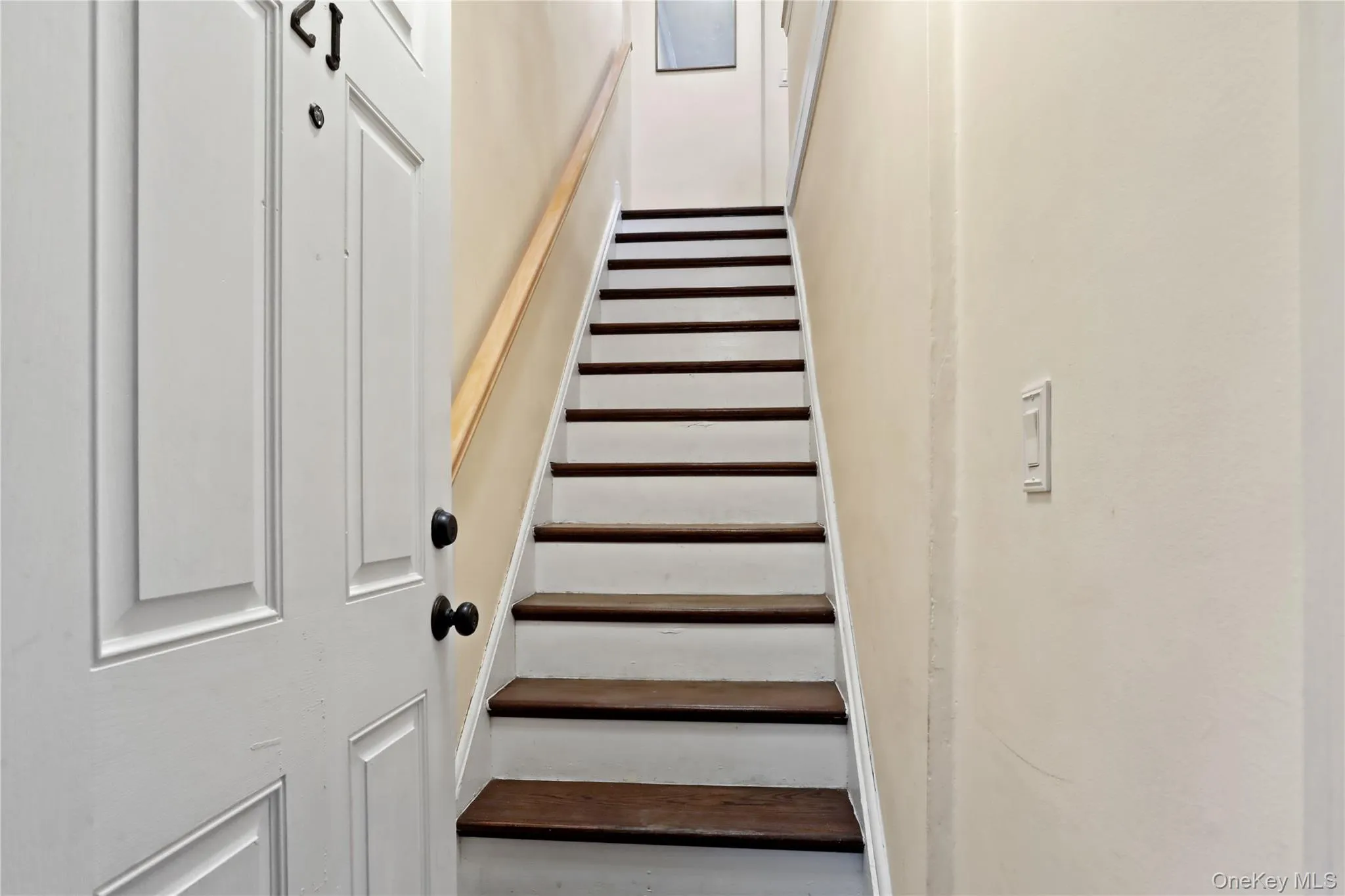 73 Broadway, Mount Pleasant, NY, 2 Bedrooms Bedrooms, 4 Rooms Rooms,1 BathroomBathrooms,Residential,For Rent,Broadway,0,1012138 73 Broadway, Mount Pleasant, NY, 2 Bedrooms Bedrooms, 4 Rooms Rooms,1 BathroomBathrooms,Residential,For Rent,Broadway,0,1012138