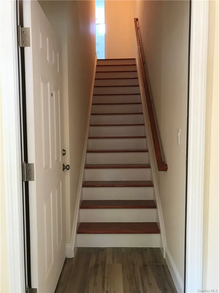 39 Riverside Avenue, Cortlandt, NY, 2 Bedrooms Bedrooms, 6 Rooms Rooms,1 BathroomBathrooms,Residential Lease,For Rent,Riverside,0,1012140 39 Riverside Avenue, Cortlandt, NY, 2 Bedrooms Bedrooms, 6 Rooms Rooms,1 BathroomBathrooms,Residential Lease,For Rent,Riverside,0,1012140