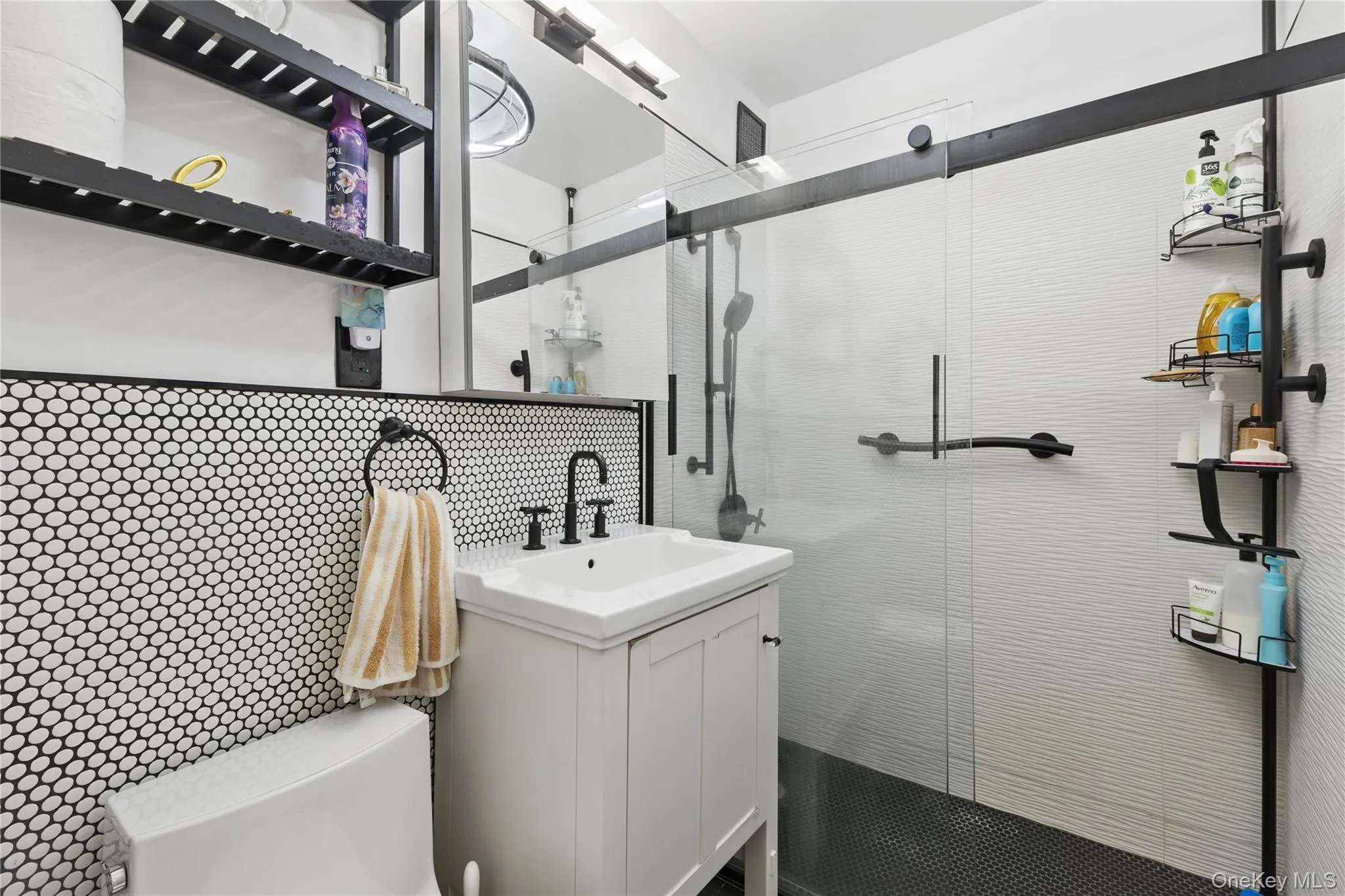 3777 Independence Avenue, New York, NY, 1 Bedroom Bedrooms, 3 Rooms Rooms,1 BathroomBathrooms,Residential,For Rent,Independence,0,1012141 3777 Independence Avenue, New York, NY, 1 Bedroom Bedrooms, 3 Rooms Rooms,1 BathroomBathrooms,Residential,For Rent,Independence,0,1012141