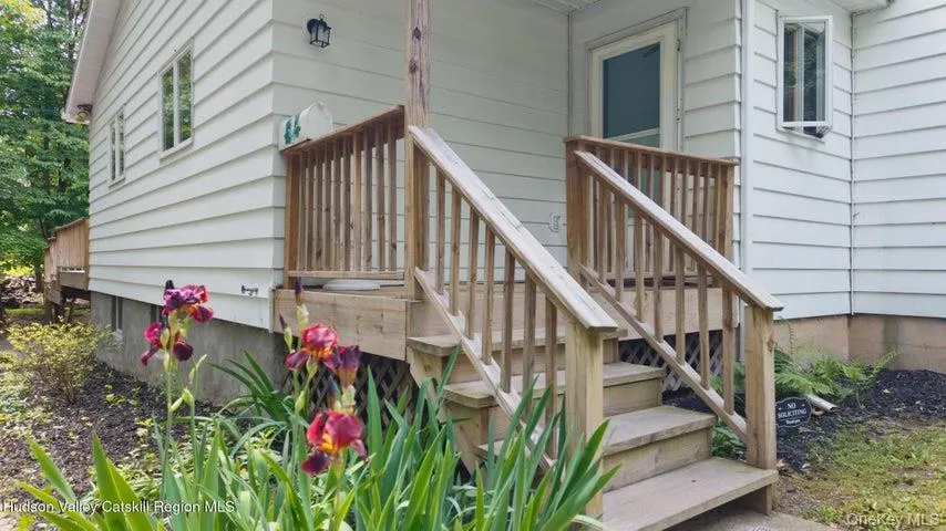 154 Marius Street, Kingston, NY, 3 Bedrooms Bedrooms, 7 Rooms Rooms,1 BathroomBathrooms,Residential,For Rent,Marius,0,1012143 154 Marius Street, Kingston, NY, 3 Bedrooms Bedrooms, 7 Rooms Rooms,1 BathroomBathrooms,Residential,For Rent,Marius,0,1012143