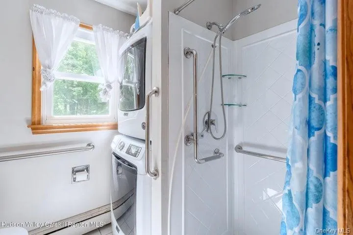 154 Marius Street, Kingston, NY, 3 Bedrooms Bedrooms, 7 Rooms Rooms,1 BathroomBathrooms,Residential,For Rent,Marius,0,1012143 154 Marius Street, Kingston, NY, 3 Bedrooms Bedrooms, 7 Rooms Rooms,1 BathroomBathrooms,Residential,For Rent,Marius,0,1012143