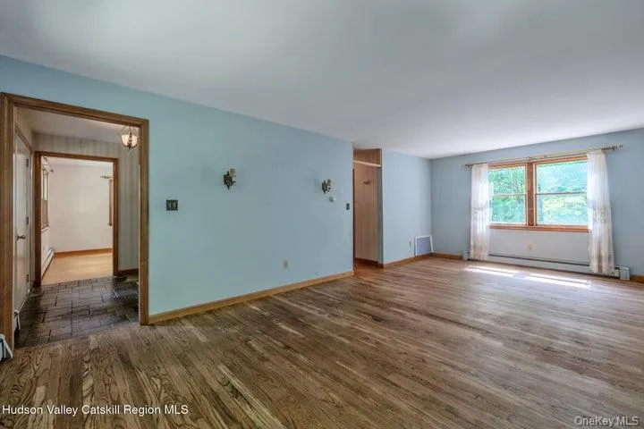 154 Marius Street, Kingston, NY, 3 Bedrooms Bedrooms, 7 Rooms Rooms,1 BathroomBathrooms,Residential,For Rent,Marius,0,1012143 154 Marius Street, Kingston, NY, 3 Bedrooms Bedrooms, 7 Rooms Rooms,1 BathroomBathrooms,Residential,For Rent,Marius,0,1012143