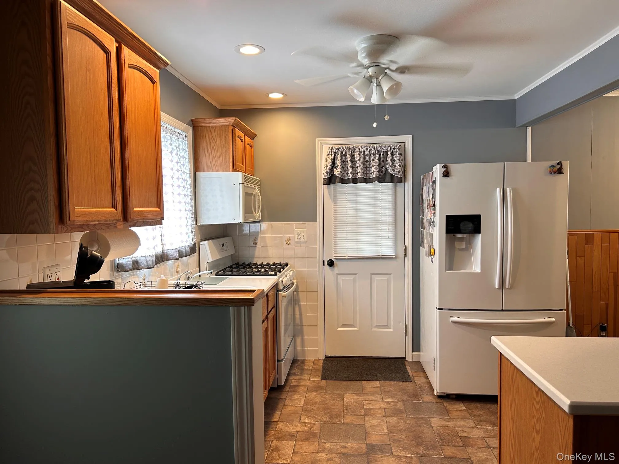 152 Grand Avenue, Brookhaven, NY, 3 Bedrooms Bedrooms, 6 Rooms Rooms,1 BathroomBathrooms,Residential,For Rent,Grand,0,1012144 152 Grand Avenue, Brookhaven, NY, 3 Bedrooms Bedrooms, 6 Rooms Rooms,1 BathroomBathrooms,Residential,For Rent,Grand,0,1012144