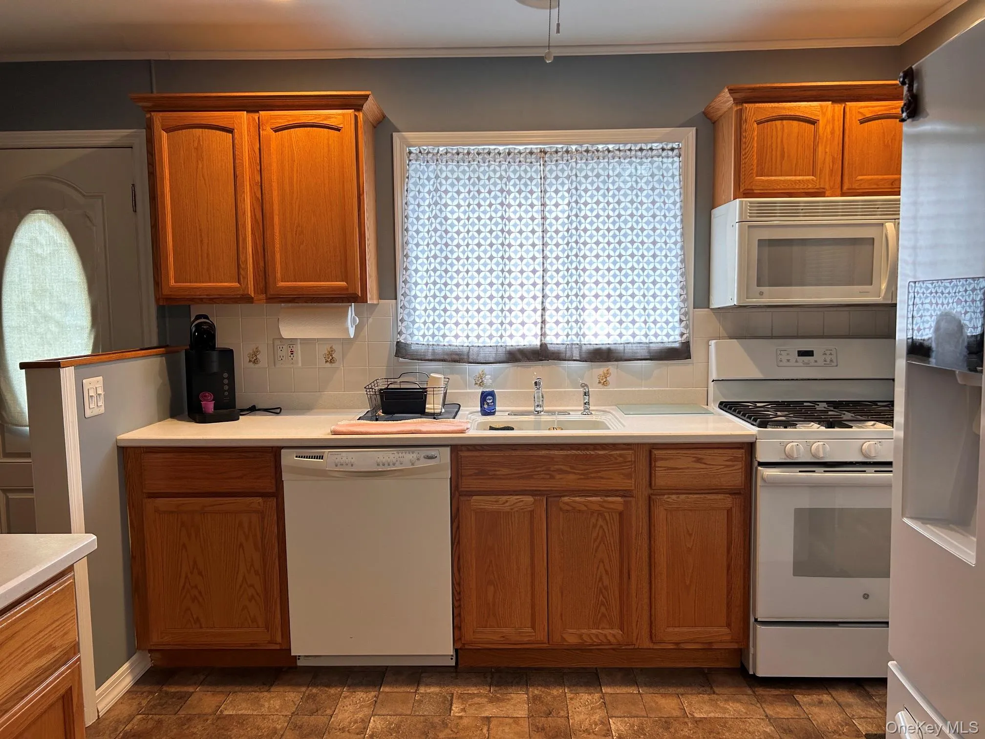 152 Grand Avenue, Brookhaven, NY, 3 Bedrooms Bedrooms, 6 Rooms Rooms,1 BathroomBathrooms,Residential,For Rent,Grand,0,1012144 152 Grand Avenue, Brookhaven, NY, 3 Bedrooms Bedrooms, 6 Rooms Rooms,1 BathroomBathrooms,Residential,For Rent,Grand,0,1012144