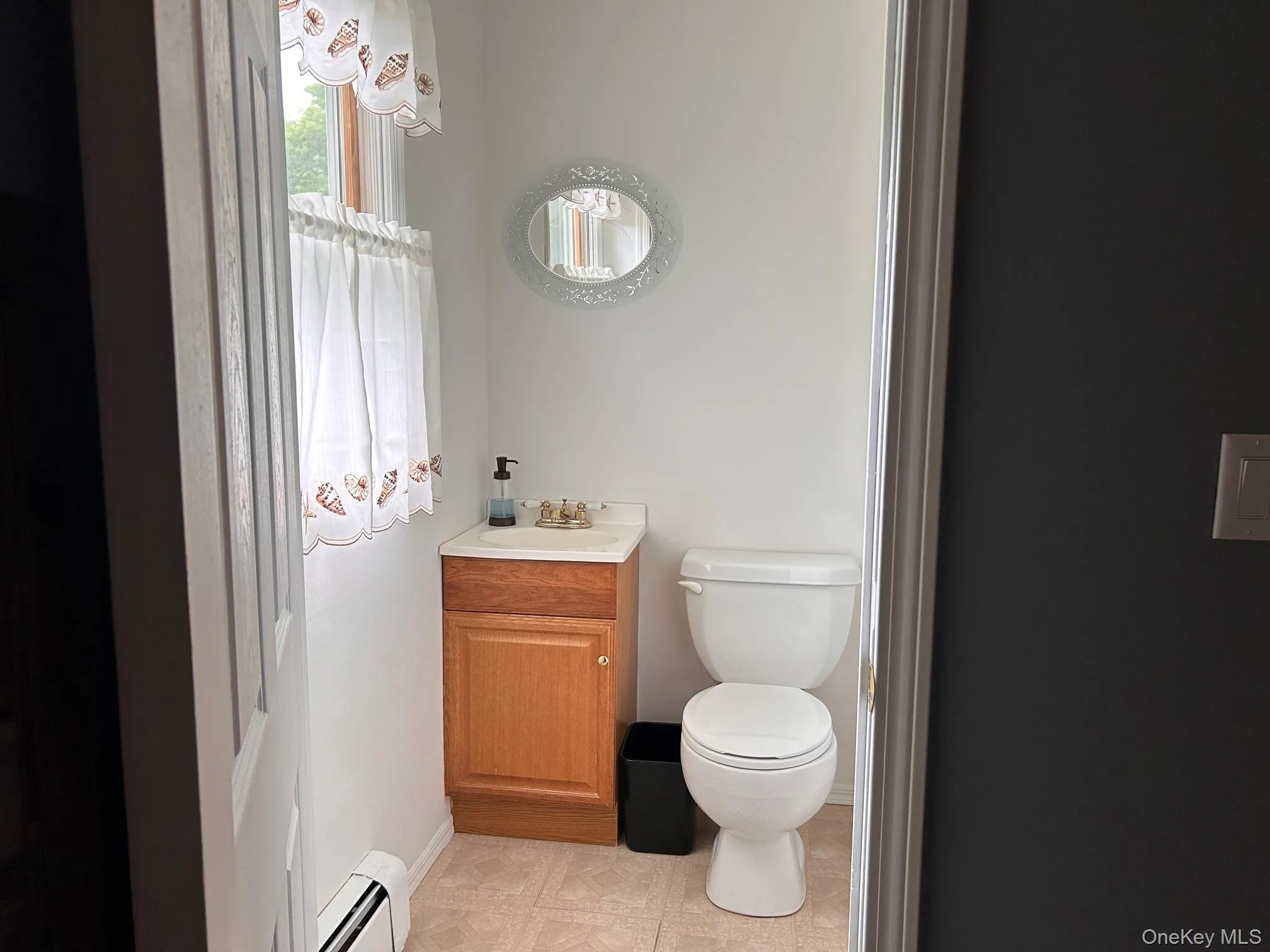 152 Grand Avenue, Brookhaven, NY, 3 Bedrooms Bedrooms, 6 Rooms Rooms,1 BathroomBathrooms,Residential,For Rent,Grand,0,1012144 152 Grand Avenue, Brookhaven, NY, 3 Bedrooms Bedrooms, 6 Rooms Rooms,1 BathroomBathrooms,Residential,For Rent,Grand,0,1012144