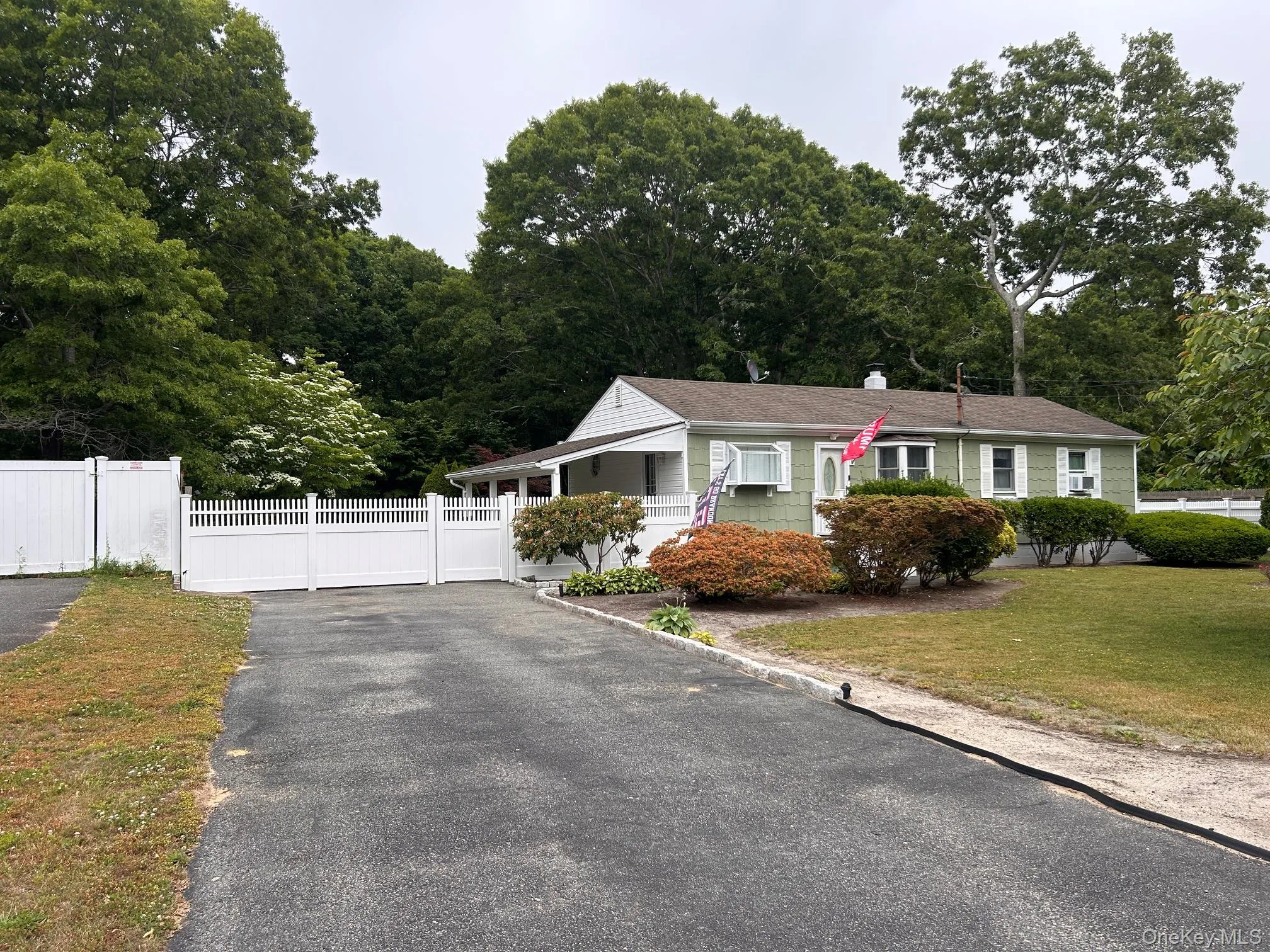 152 Grand Avenue, Brookhaven, NY, 3 Bedrooms Bedrooms, 6 Rooms Rooms,1 BathroomBathrooms,Residential,For Rent,Grand,0,1012144 152 Grand Avenue, Brookhaven, NY, 3 Bedrooms Bedrooms, 6 Rooms Rooms,1 BathroomBathrooms,Residential,For Rent,Grand,0,1012144