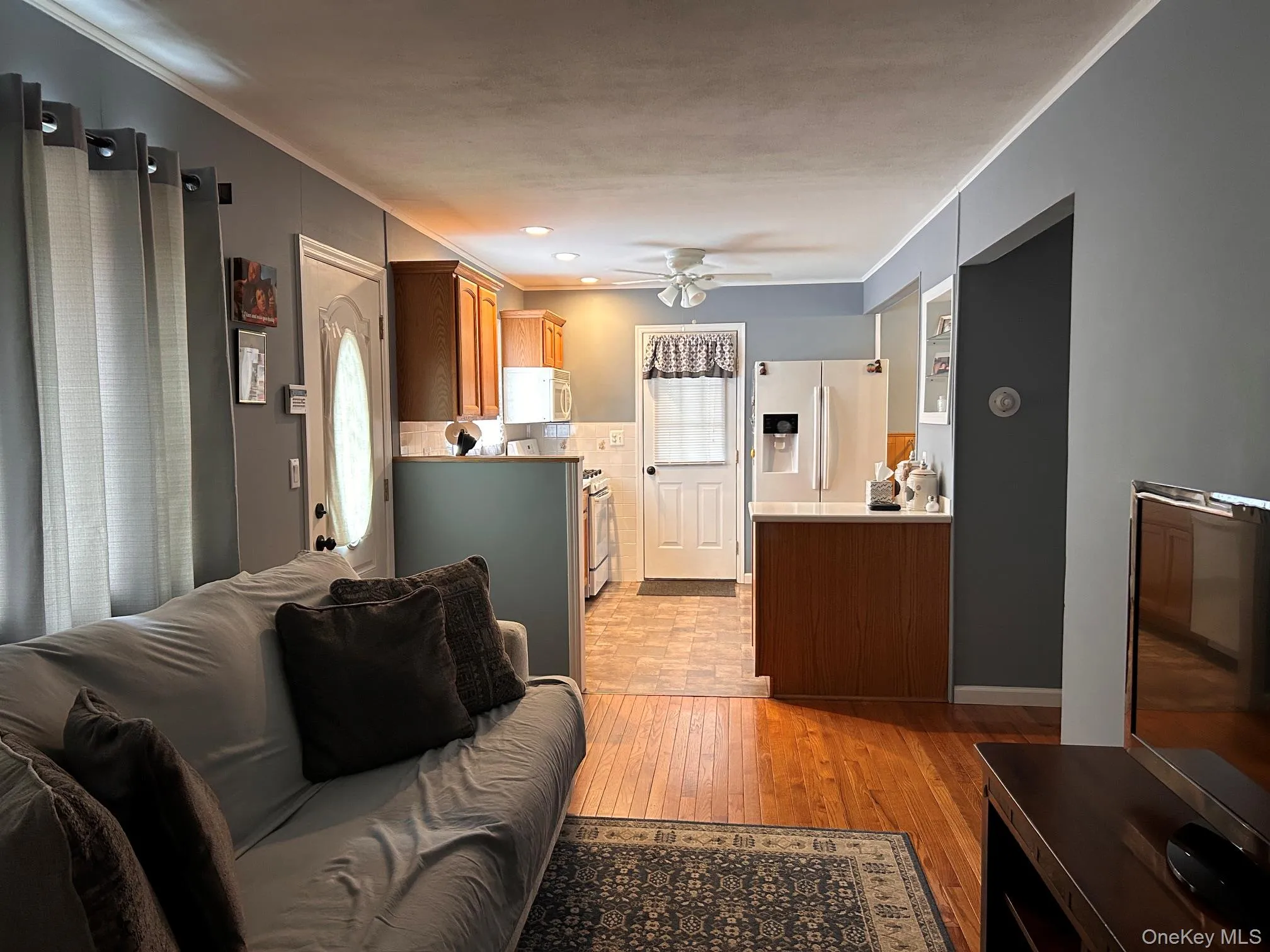 152 Grand Avenue, Brookhaven, NY, 3 Bedrooms Bedrooms, 6 Rooms Rooms,1 BathroomBathrooms,Residential,For Rent,Grand,0,1012144 152 Grand Avenue, Brookhaven, NY, 3 Bedrooms Bedrooms, 6 Rooms Rooms,1 BathroomBathrooms,Residential,For Rent,Grand,0,1012144