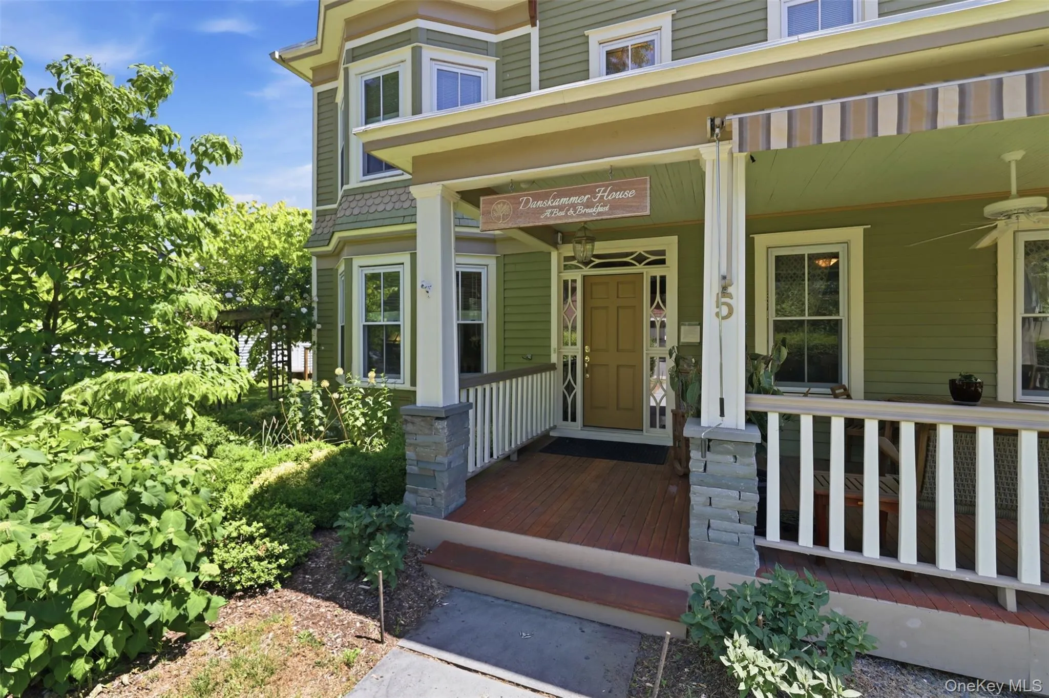5 West Street, Marlboro, NY, 5 Bedrooms Bedrooms, 9 Rooms Rooms,5 BathroomsBathrooms,Residential,For Rent,West,0,1012150 5 West Street, Marlboro, NY, 5 Bedrooms Bedrooms, 9 Rooms Rooms,5 BathroomsBathrooms,Residential,For Rent,West,0,1012150