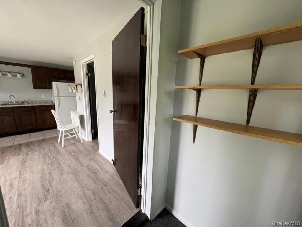 207 Highland Avenue, Marlboro, NY, 1 Bedroom Bedrooms, 3 Rooms Rooms,1 BathroomBathrooms,Residential Lease,For Rent,Highland,0,1012151 207 Highland Avenue, Marlboro, NY, 1 Bedroom Bedrooms, 3 Rooms Rooms,1 BathroomBathrooms,Residential Lease,For Rent,Highland,0,1012151