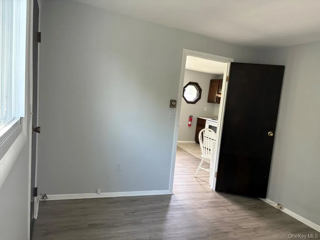 207 Highland Avenue, Marlboro, NY, 1 Bedroom Bedrooms, 3 Rooms Rooms,1 BathroomBathrooms,Residential Lease,For Rent,Highland,0,1012151 207 Highland Avenue, Marlboro, NY, 1 Bedroom Bedrooms, 3 Rooms Rooms,1 BathroomBathrooms,Residential Lease,For Rent,Highland,0,1012151
