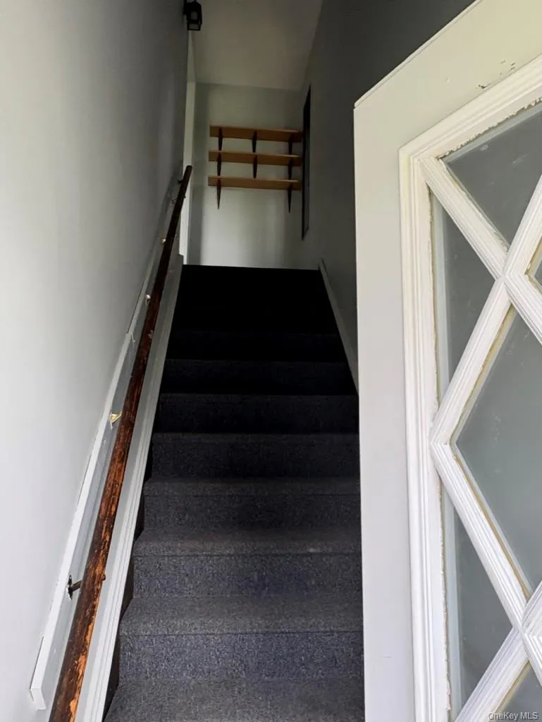 207 Highland Avenue, Marlboro, NY, 1 Bedroom Bedrooms, 3 Rooms Rooms,1 BathroomBathrooms,Residential Lease,For Rent,Highland,0,1012151 207 Highland Avenue, Marlboro, NY, 1 Bedroom Bedrooms, 3 Rooms Rooms,1 BathroomBathrooms,Residential Lease,For Rent,Highland,0,1012151