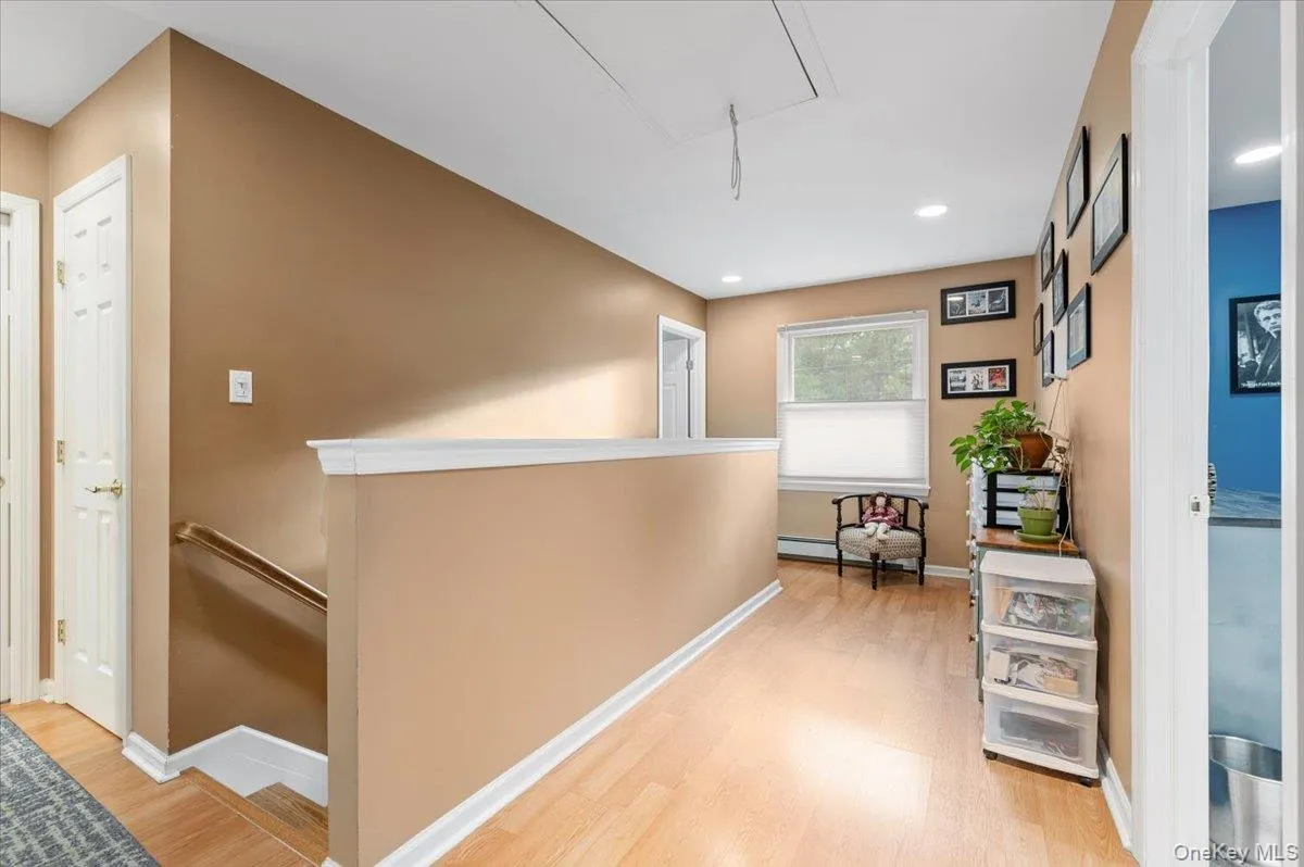 7 Maple Avenue, Brookhaven, NY, 4 Bedrooms Bedrooms, 8 Rooms Rooms,2 BathroomsBathrooms,Residential,For Rent,Maple,0,1012152 7 Maple Avenue, Brookhaven, NY, 4 Bedrooms Bedrooms, 8 Rooms Rooms,2 BathroomsBathrooms,Residential,For Rent,Maple,0,1012152