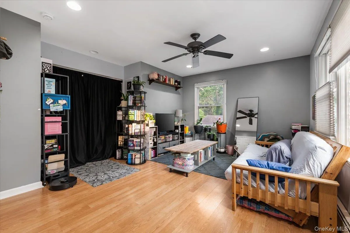7 Maple Avenue, Brookhaven, NY, 4 Bedrooms Bedrooms, 8 Rooms Rooms,2 BathroomsBathrooms,Residential,For Rent,Maple,0,1012152 7 Maple Avenue, Brookhaven, NY, 4 Bedrooms Bedrooms, 8 Rooms Rooms,2 BathroomsBathrooms,Residential,For Rent,Maple,0,1012152