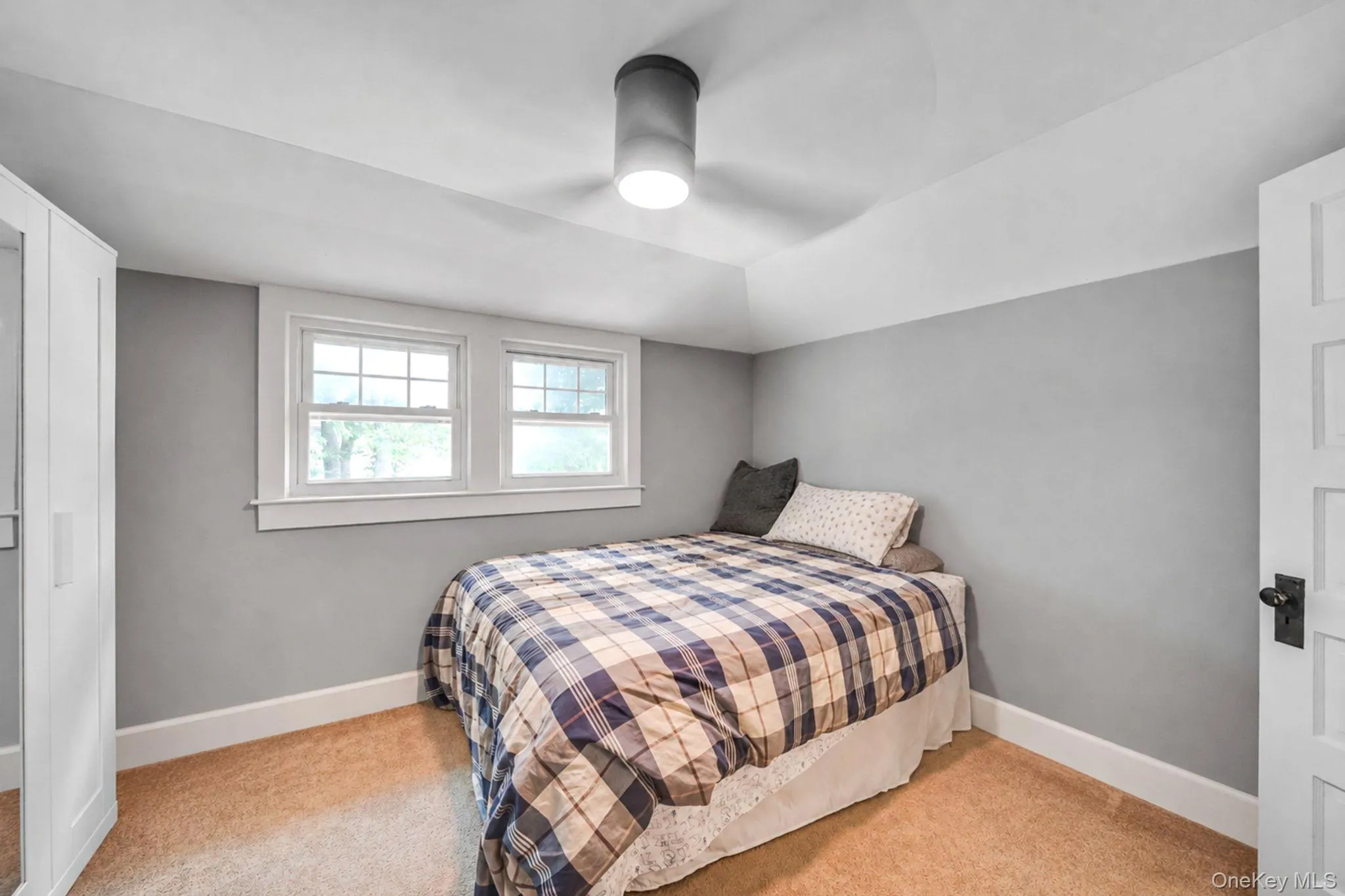 54 Division Avenue, Islip, NY, 5 Bedrooms Bedrooms, 10 Rooms Rooms,2 BathroomsBathrooms,Residential,For Rent,Division,0,KEY1012153 54 Division Avenue, Islip, NY, 5 Bedrooms Bedrooms, 10 Rooms Rooms,2 BathroomsBathrooms,Residential,For Rent,Division,0,KEY1012153