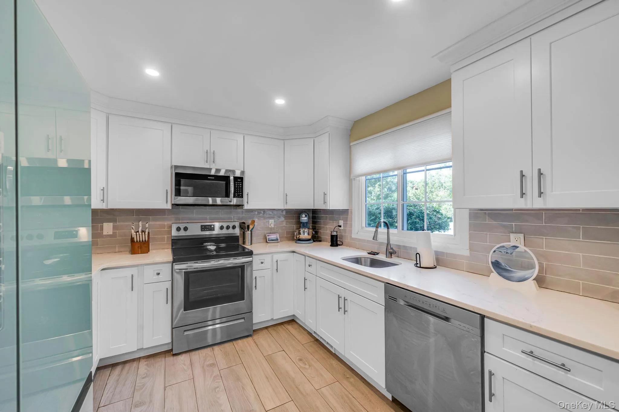 54 Division Avenue, Islip, NY, 5 Bedrooms Bedrooms, 10 Rooms Rooms,2 BathroomsBathrooms,Residential,For Rent,Division,0,KEY1012153 54 Division Avenue, Islip, NY, 5 Bedrooms Bedrooms, 10 Rooms Rooms,2 BathroomsBathrooms,Residential,For Rent,Division,0,KEY1012153