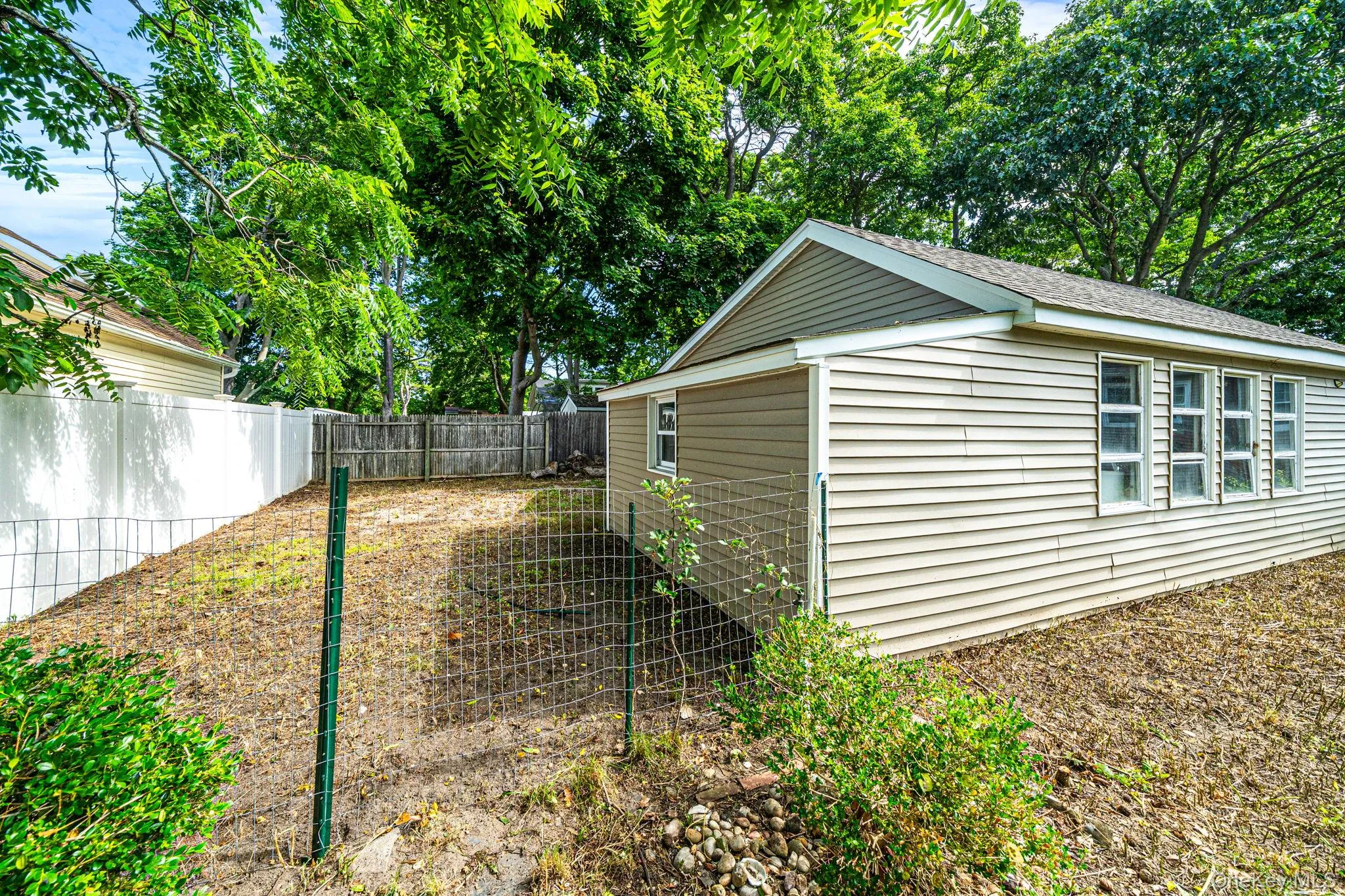 54 Division Avenue, Islip, NY, 5 Bedrooms Bedrooms, 10 Rooms Rooms,2 BathroomsBathrooms,Residential,For Rent,Division,0,KEY1012153 54 Division Avenue, Islip, NY, 5 Bedrooms Bedrooms, 10 Rooms Rooms,2 BathroomsBathrooms,Residential,For Rent,Division,0,KEY1012153