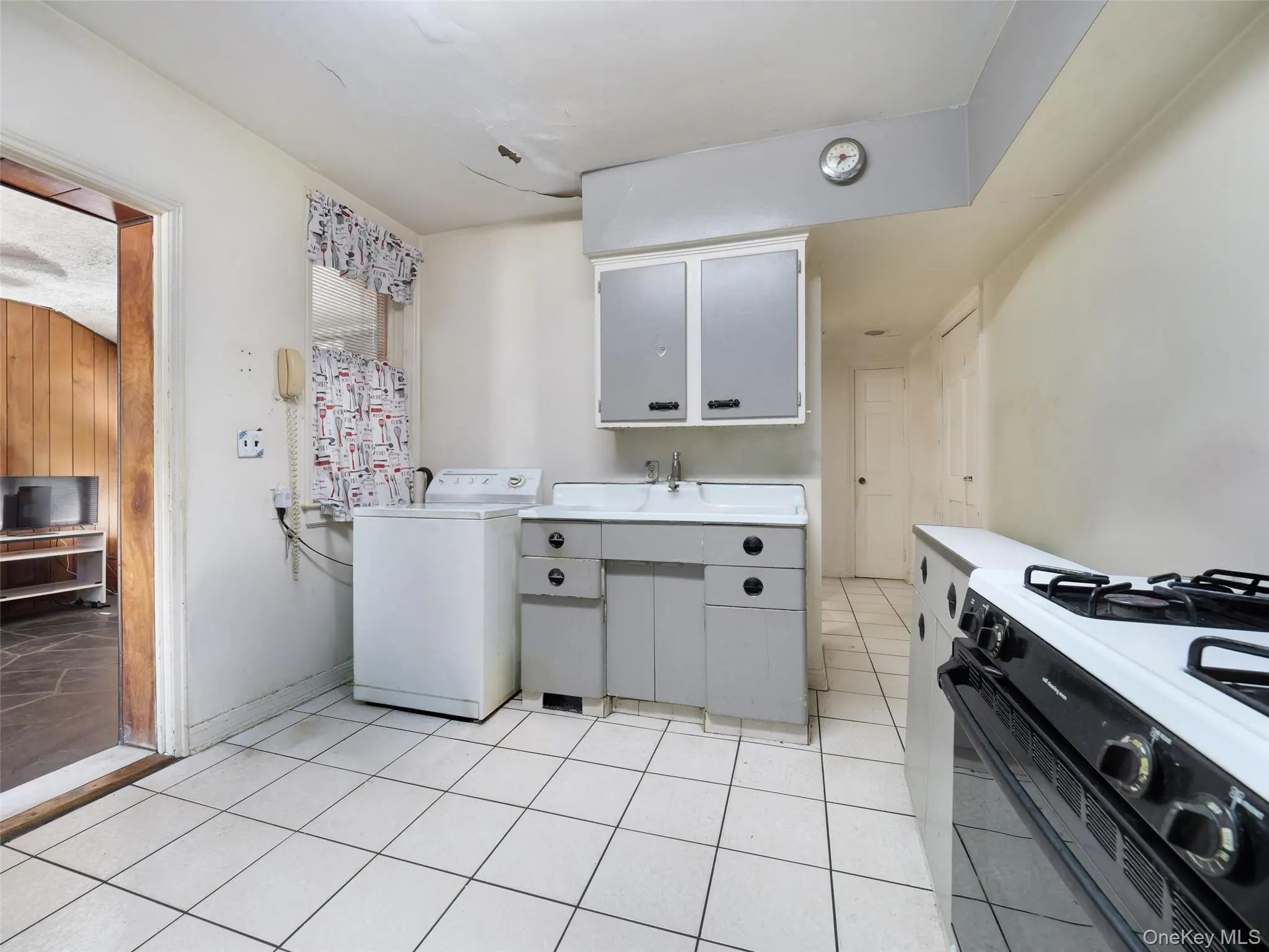 425 Baldwin Road, Hempstead, NY, 4 Bedrooms Bedrooms, 9 Rooms Rooms,2 BathroomsBathrooms,Residential,For Rent,Baldwin,0,1012154 425 Baldwin Road, Hempstead, NY, 4 Bedrooms Bedrooms, 9 Rooms Rooms,2 BathroomsBathrooms,Residential,For Rent,Baldwin,0,1012154