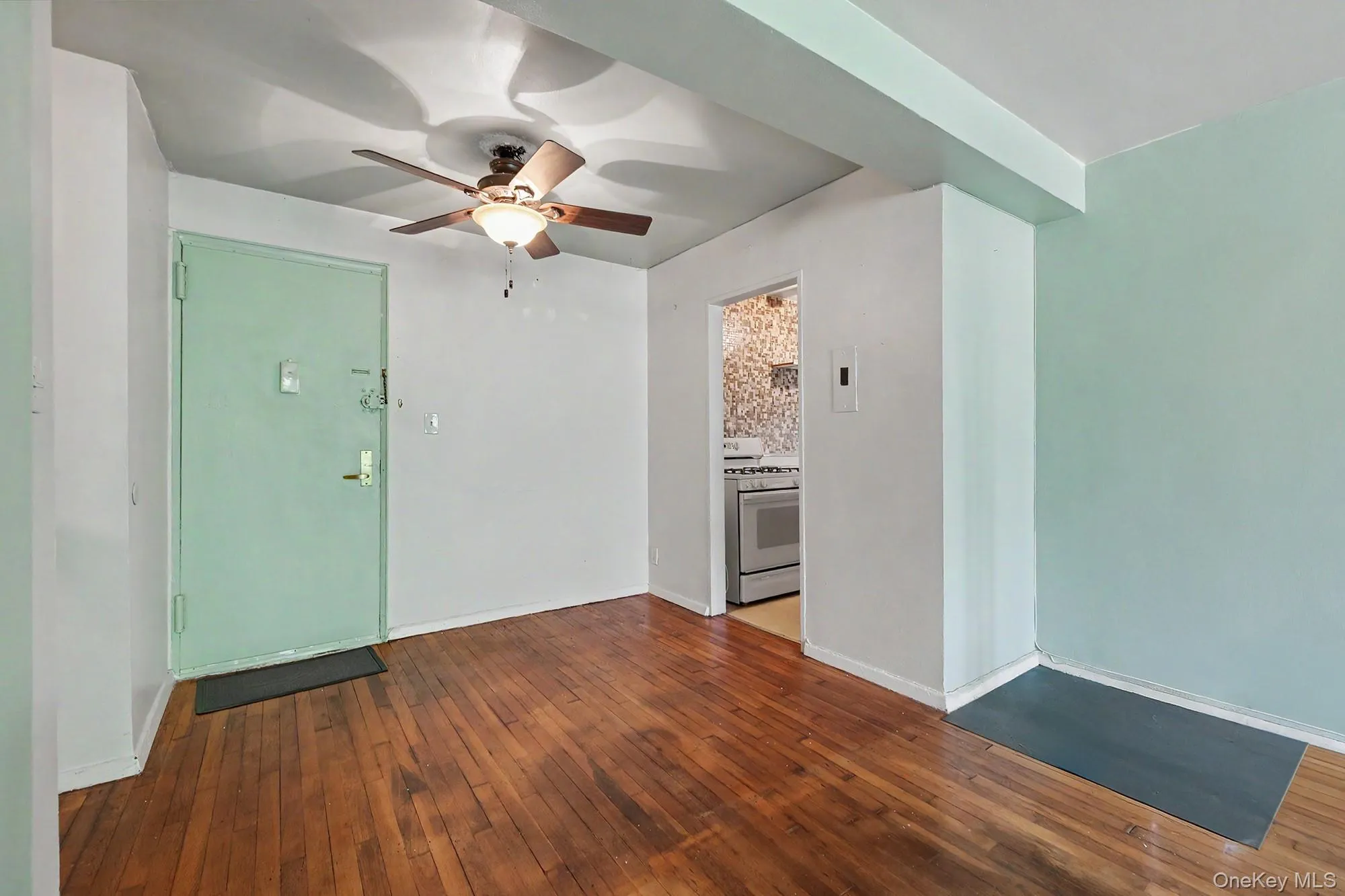 3235 Cambridge Avenue, New York, NY, 1 Bedroom Bedrooms, 3 Rooms Rooms,1 BathroomBathrooms,Residential,For Rent,Cambridge,0,1012156 3235 Cambridge Avenue, New York, NY, 1 Bedroom Bedrooms, 3 Rooms Rooms,1 BathroomBathrooms,Residential,For Rent,Cambridge,0,1012156