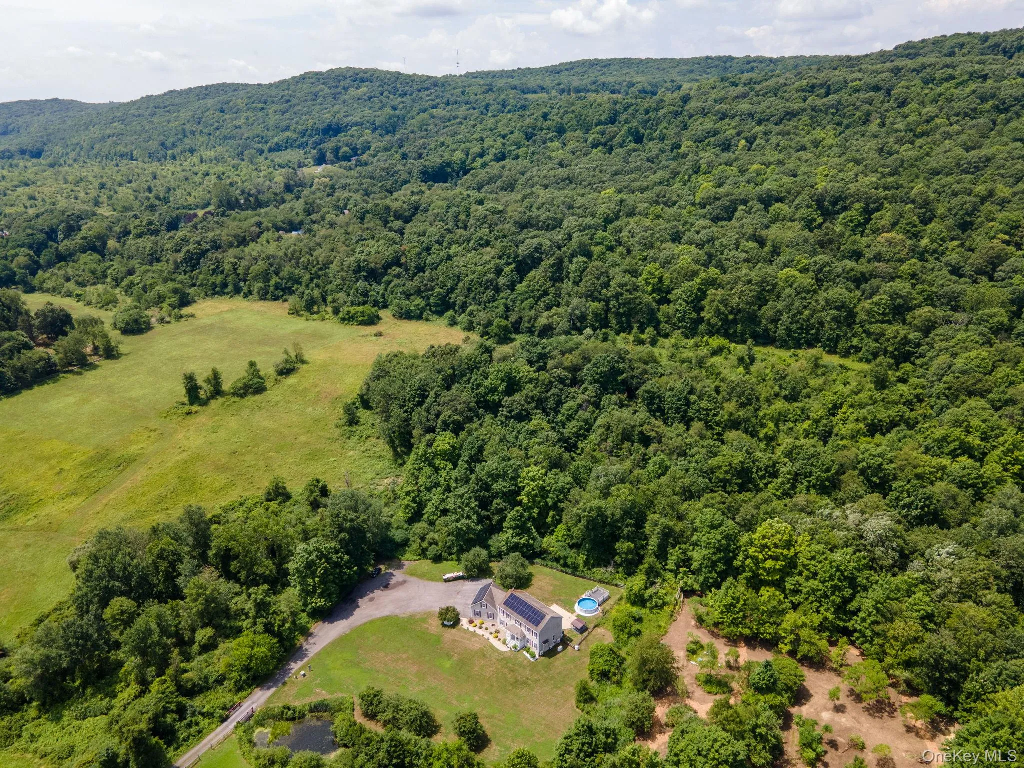 733 Lattintown Road, Marlboro, NY, 4 Bedrooms Bedrooms, 12 Rooms Rooms,2 BathroomsBathrooms,Residential,For Rent,Lattintown,0,1012157 733 Lattintown Road, Marlboro, NY, 4 Bedrooms Bedrooms, 12 Rooms Rooms,2 BathroomsBathrooms,Residential,For Rent,Lattintown,0,1012157