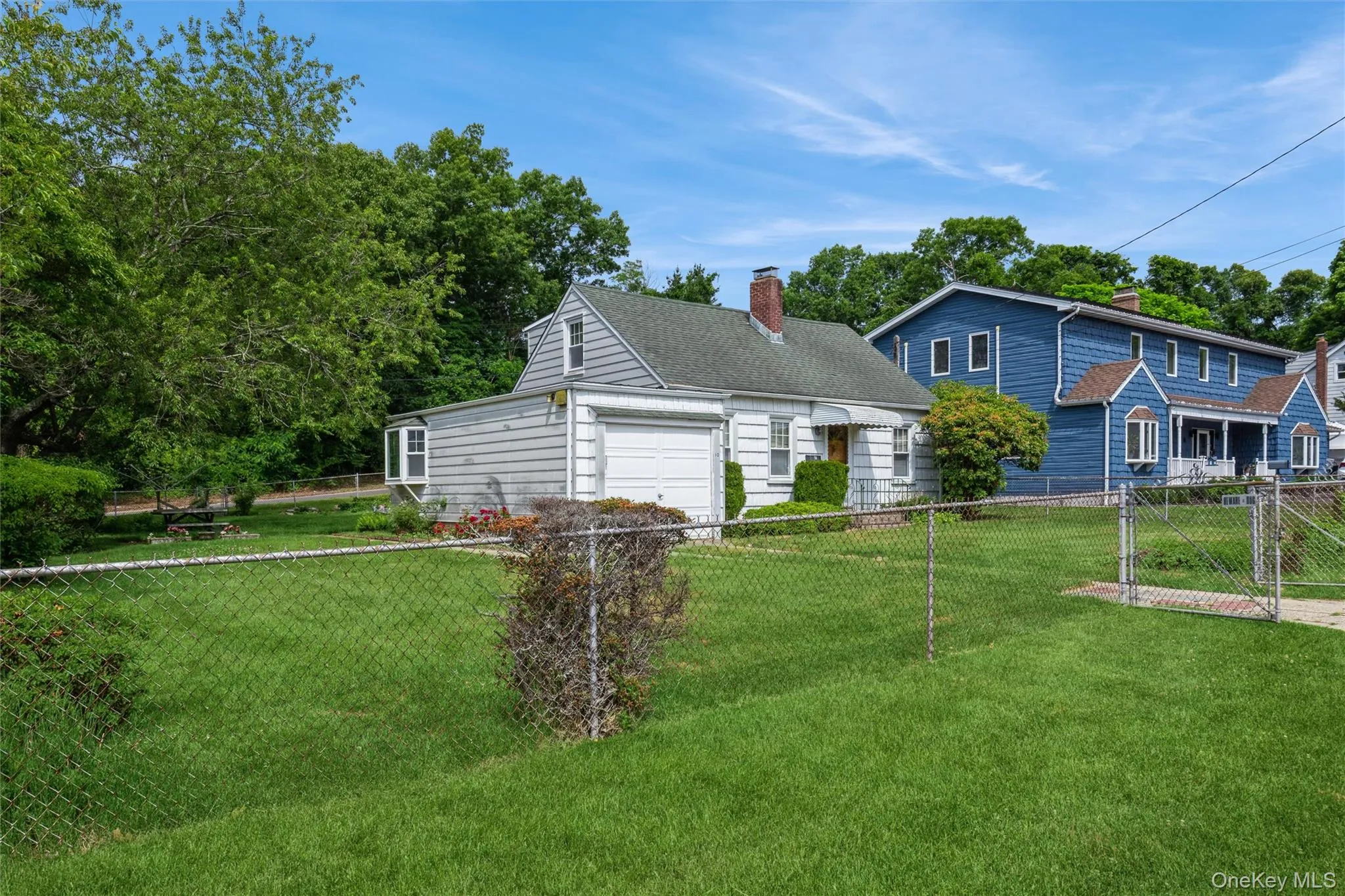 10 Laurel Road, Brookhaven, NY, 4 Bedrooms Bedrooms, 6 Rooms Rooms,1 BathroomBathrooms,Residential,For Rent,Laurel,0,1012159 10 Laurel Road, Brookhaven, NY, 4 Bedrooms Bedrooms, 6 Rooms Rooms,1 BathroomBathrooms,Residential,For Rent,Laurel,0,1012159