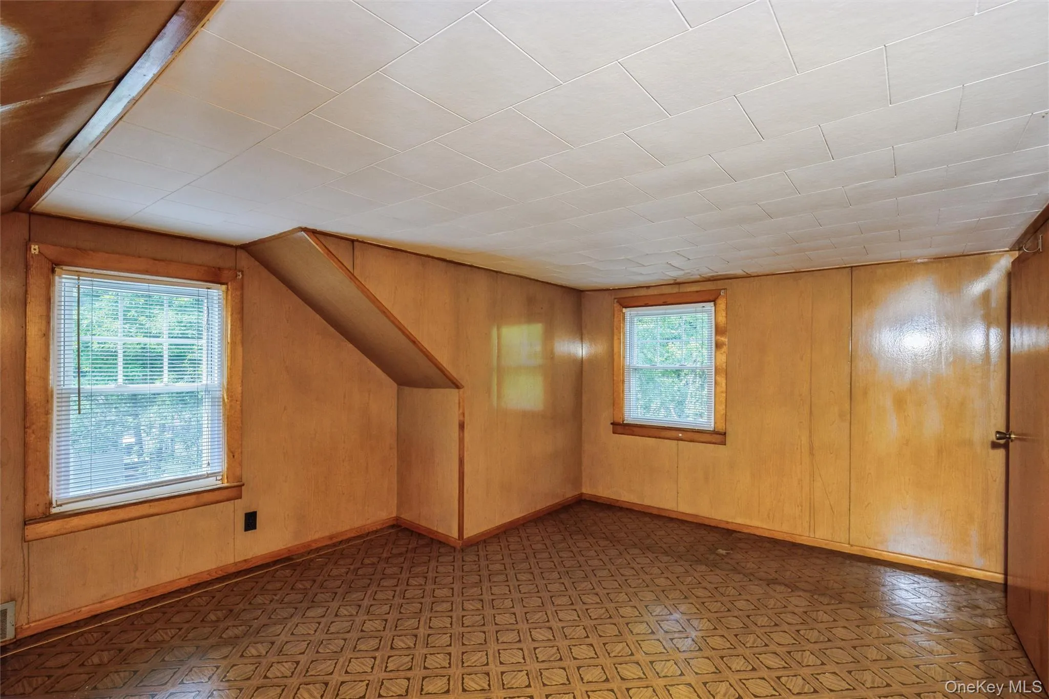 10 Laurel Road, Brookhaven, NY, 4 Bedrooms Bedrooms, 6 Rooms Rooms,1 BathroomBathrooms,Residential,For Rent,Laurel,0,1012159 10 Laurel Road, Brookhaven, NY, 4 Bedrooms Bedrooms, 6 Rooms Rooms,1 BathroomBathrooms,Residential,For Rent,Laurel,0,1012159