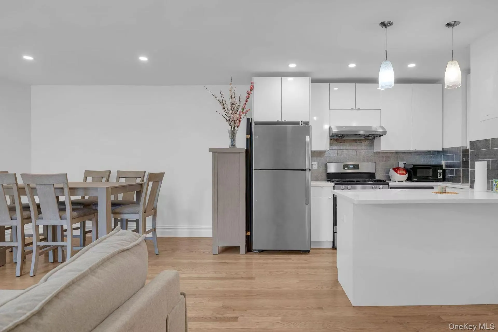 13240 Sanford Avenue, New York, NY, 1 Bedroom Bedrooms, 3 Rooms Rooms,1 BathroomBathrooms,Residential,For Rent,Sanford,0,1012160 13240 Sanford Avenue, New York, NY, 1 Bedroom Bedrooms, 3 Rooms Rooms,1 BathroomBathrooms,Residential,For Rent,Sanford,0,1012160