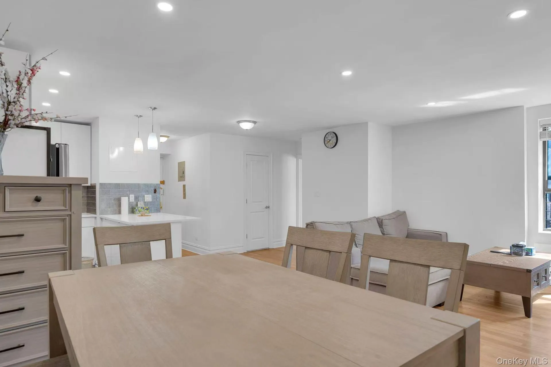 13240 Sanford Avenue, New York, NY, 1 Bedroom Bedrooms, 3 Rooms Rooms,1 BathroomBathrooms,Residential,For Rent,Sanford,0,1012160 13240 Sanford Avenue, New York, NY, 1 Bedroom Bedrooms, 3 Rooms Rooms,1 BathroomBathrooms,Residential,For Rent,Sanford,0,1012160