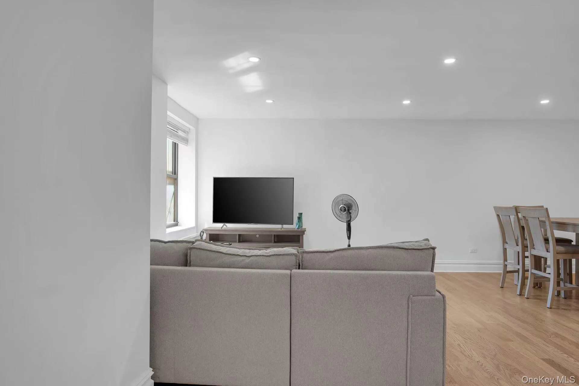 13240 Sanford Avenue, New York, NY, 1 Bedroom Bedrooms, 3 Rooms Rooms,1 BathroomBathrooms,Residential,For Rent,Sanford,0,1012160 13240 Sanford Avenue, New York, NY, 1 Bedroom Bedrooms, 3 Rooms Rooms,1 BathroomBathrooms,Residential,For Rent,Sanford,0,1012160