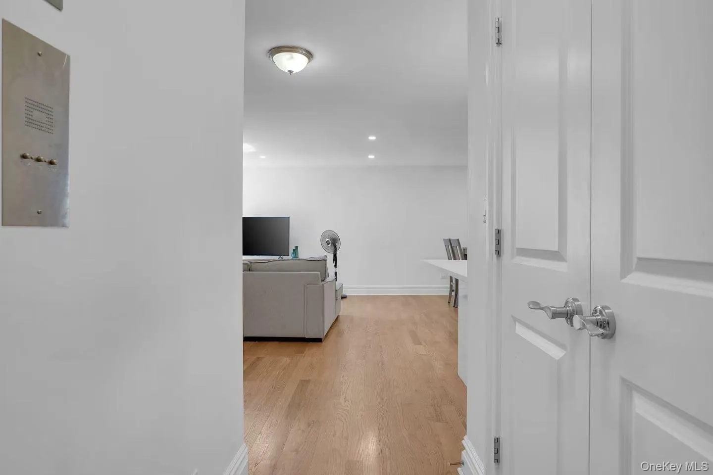 13240 Sanford Avenue, New York, NY, 1 Bedroom Bedrooms, 3 Rooms Rooms,1 BathroomBathrooms,Residential,For Rent,Sanford,0,1012160 13240 Sanford Avenue, New York, NY, 1 Bedroom Bedrooms, 3 Rooms Rooms,1 BathroomBathrooms,Residential,For Rent,Sanford,0,1012160