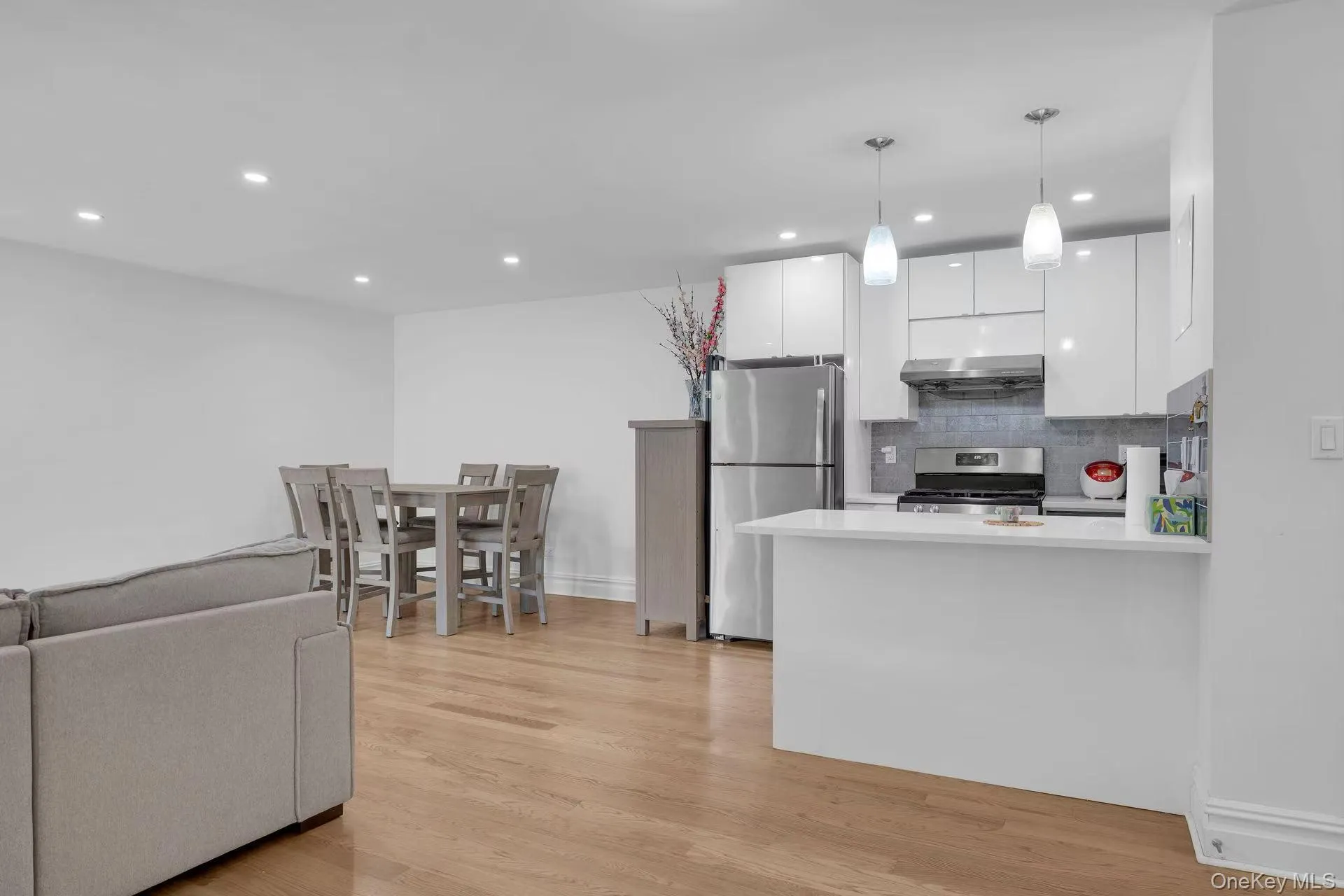 13240 Sanford Avenue, New York, NY, 1 Bedroom Bedrooms, 3 Rooms Rooms,1 BathroomBathrooms,Residential,For Rent,Sanford,0,1012160 13240 Sanford Avenue, New York, NY, 1 Bedroom Bedrooms, 3 Rooms Rooms,1 BathroomBathrooms,Residential,For Rent,Sanford,0,1012160