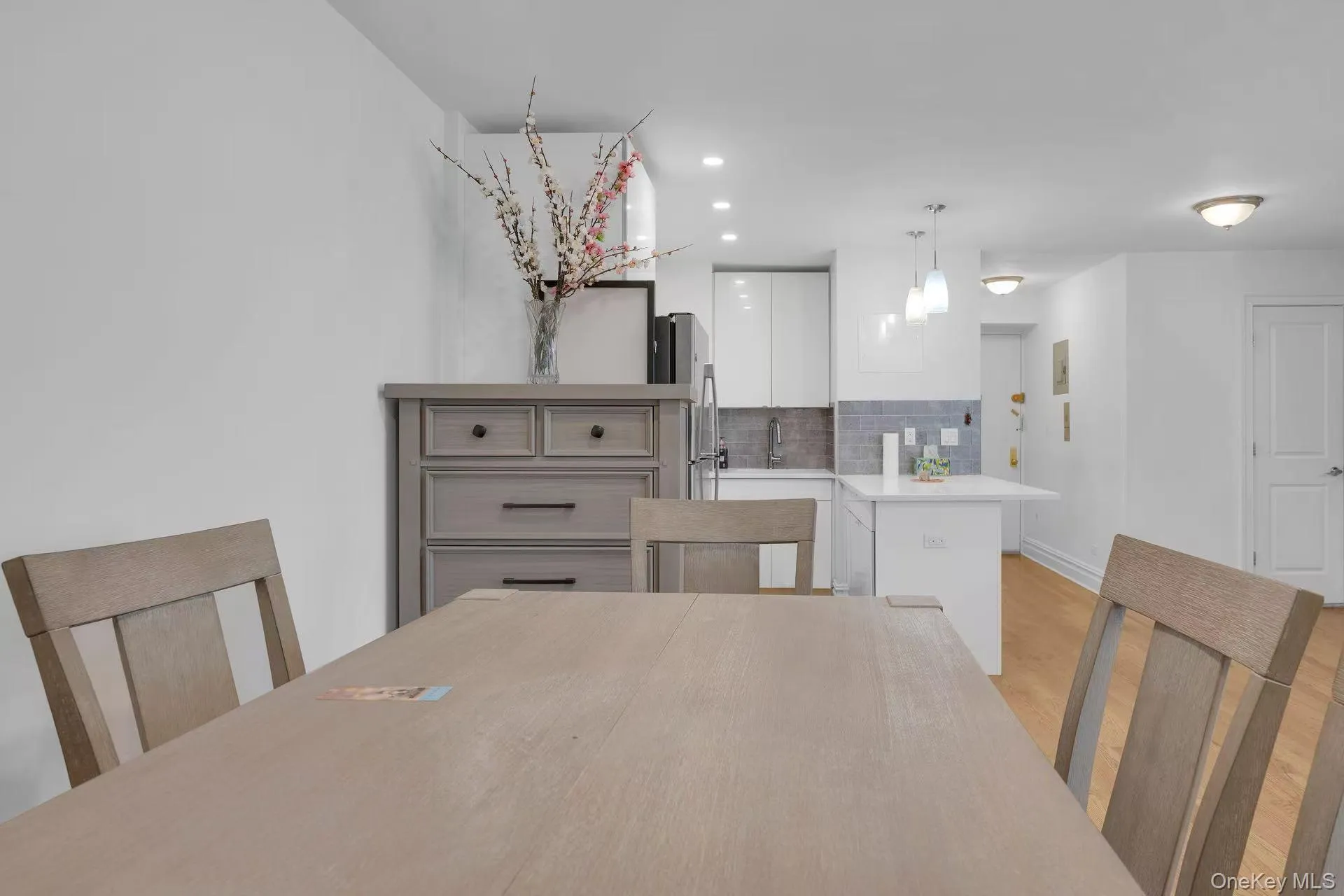 13240 Sanford Avenue, New York, NY, 1 Bedroom Bedrooms, 3 Rooms Rooms,1 BathroomBathrooms,Residential,For Rent,Sanford,0,1012160 13240 Sanford Avenue, New York, NY, 1 Bedroom Bedrooms, 3 Rooms Rooms,1 BathroomBathrooms,Residential,For Rent,Sanford,0,1012160