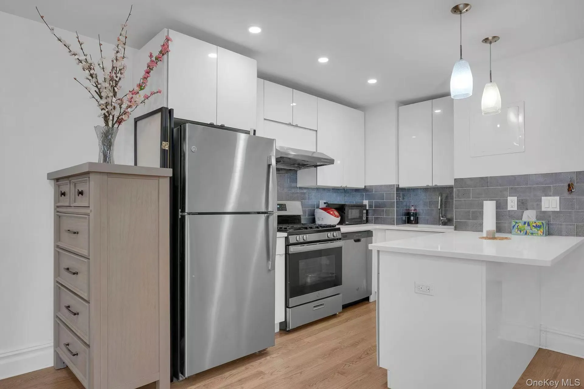 13240 Sanford Avenue, New York, NY, 1 Bedroom Bedrooms, 3 Rooms Rooms,1 BathroomBathrooms,Residential,For Rent,Sanford,0,1012160 13240 Sanford Avenue, New York, NY, 1 Bedroom Bedrooms, 3 Rooms Rooms,1 BathroomBathrooms,Residential,For Rent,Sanford,0,1012160