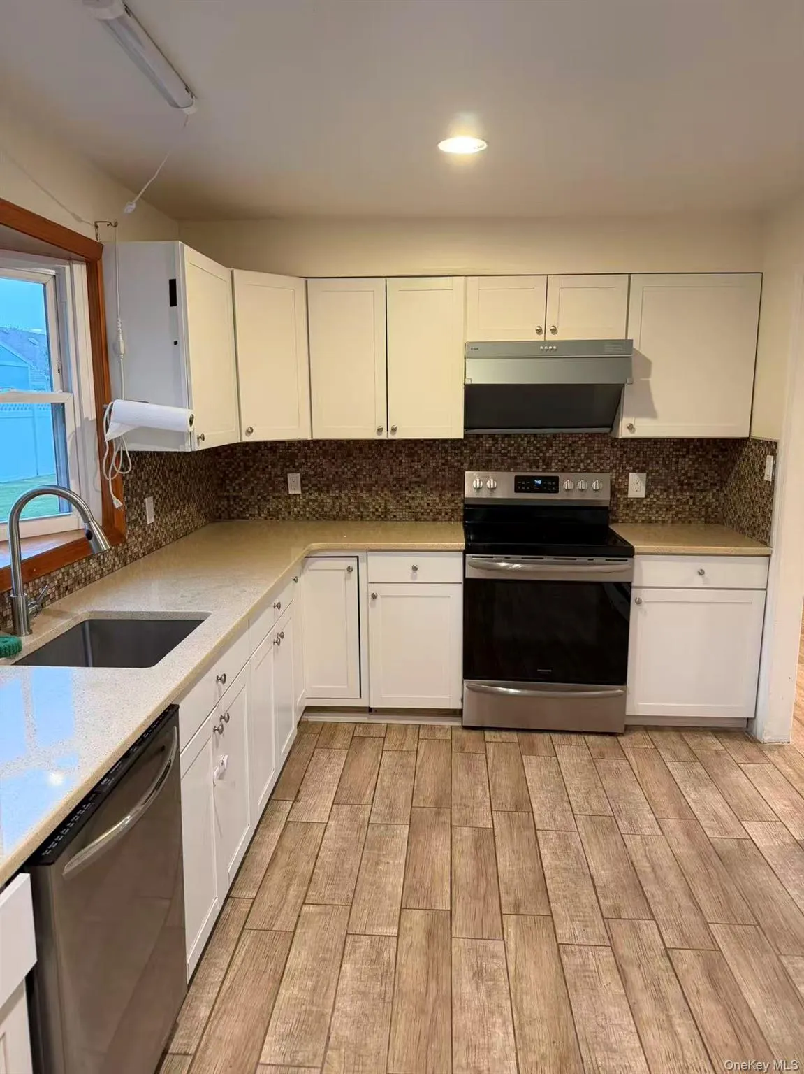 40 Relda Street, Oyster Bay, NY, 4 Bedrooms Bedrooms, 7 Rooms Rooms,2 BathroomsBathrooms,Residential Lease,For Rent,Relda,0,1012165 40 Relda Street, Oyster Bay, NY, 4 Bedrooms Bedrooms, 7 Rooms Rooms,2 BathroomsBathrooms,Residential Lease,For Rent,Relda,0,1012165