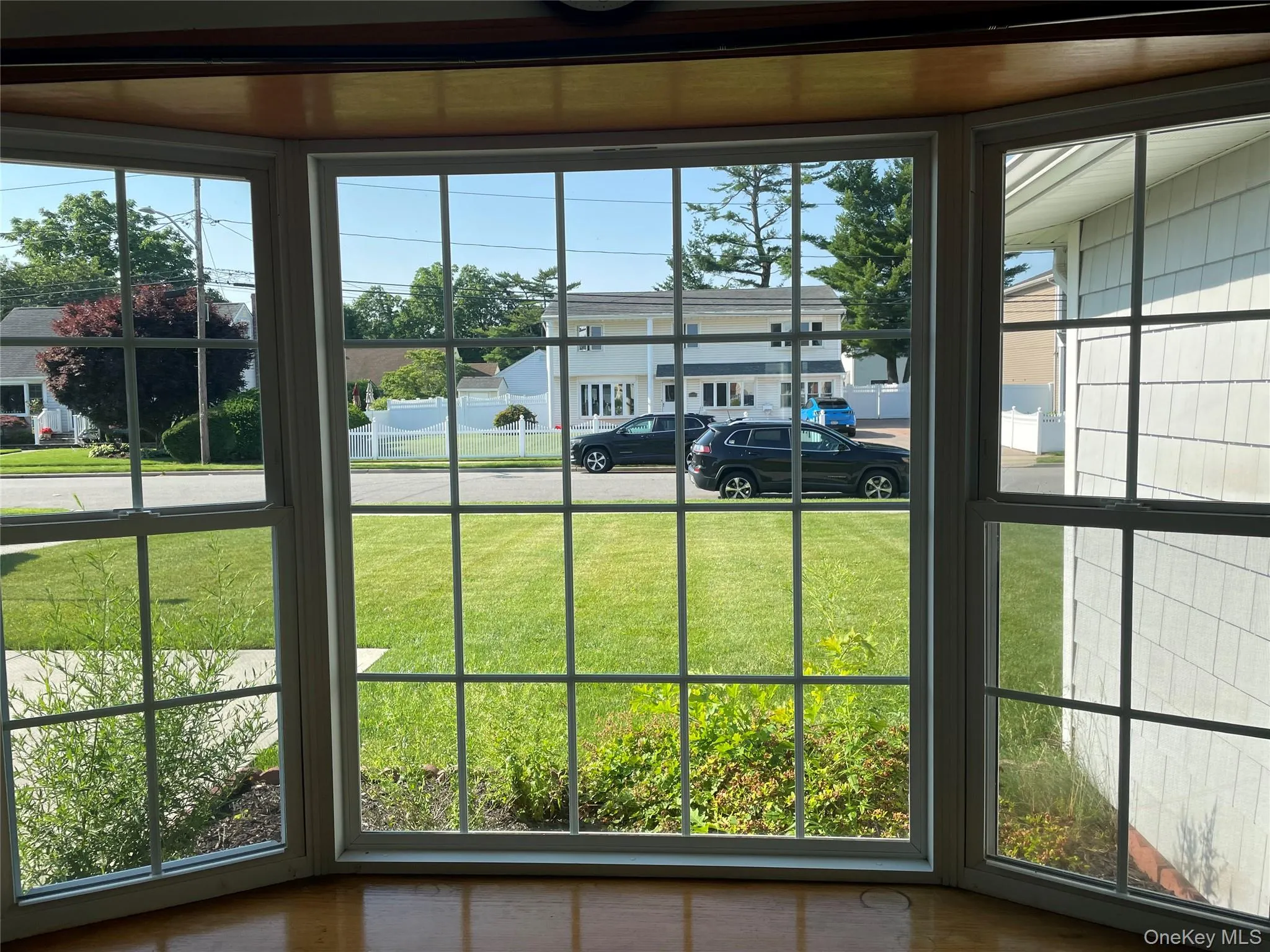 40 Relda Street, Oyster Bay, NY, 4 Bedrooms Bedrooms, 7 Rooms Rooms,2 BathroomsBathrooms,Residential Lease,For Rent,Relda,0,1012165 40 Relda Street, Oyster Bay, NY, 4 Bedrooms Bedrooms, 7 Rooms Rooms,2 BathroomsBathrooms,Residential Lease,For Rent,Relda,0,1012165