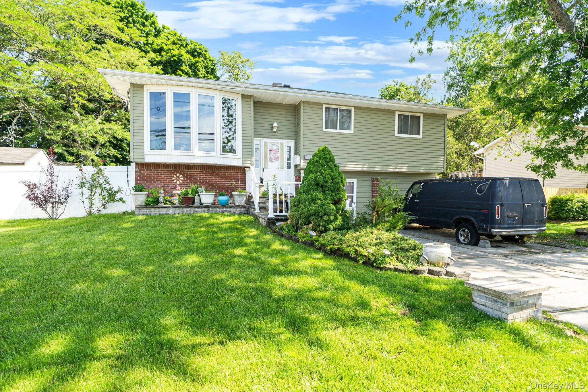 23 Ehler Street, Islip, NY, 5 Bedrooms Bedrooms, 14 Rooms Rooms,3 BathroomsBathrooms,Residential,For Rent,Ehler,0,1012166 23 Ehler Street, Islip, NY, 5 Bedrooms Bedrooms, 14 Rooms Rooms,3 BathroomsBathrooms,Residential,For Rent,Ehler,0,1012166