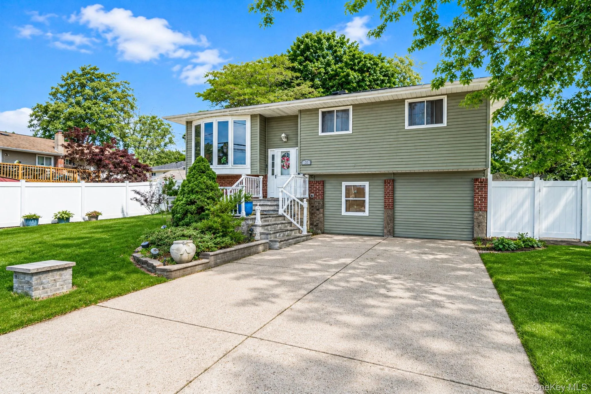 23 Ehler Street, Islip, NY, 5 Bedrooms Bedrooms, 14 Rooms Rooms,3 BathroomsBathrooms,Residential,For Rent,Ehler,0,1012166 23 Ehler Street, Islip, NY, 5 Bedrooms Bedrooms, 14 Rooms Rooms,3 BathroomsBathrooms,Residential,For Rent,Ehler,0,1012166