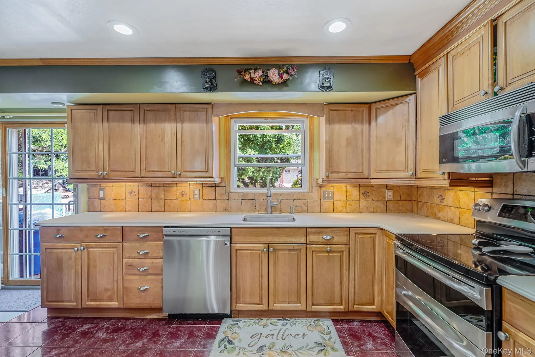 23 Ehler Street, Islip, NY, 5 Bedrooms Bedrooms, 14 Rooms Rooms,3 BathroomsBathrooms,Residential,For Rent,Ehler,0,1012166 23 Ehler Street, Islip, NY, 5 Bedrooms Bedrooms, 14 Rooms Rooms,3 BathroomsBathrooms,Residential,For Rent,Ehler,0,1012166